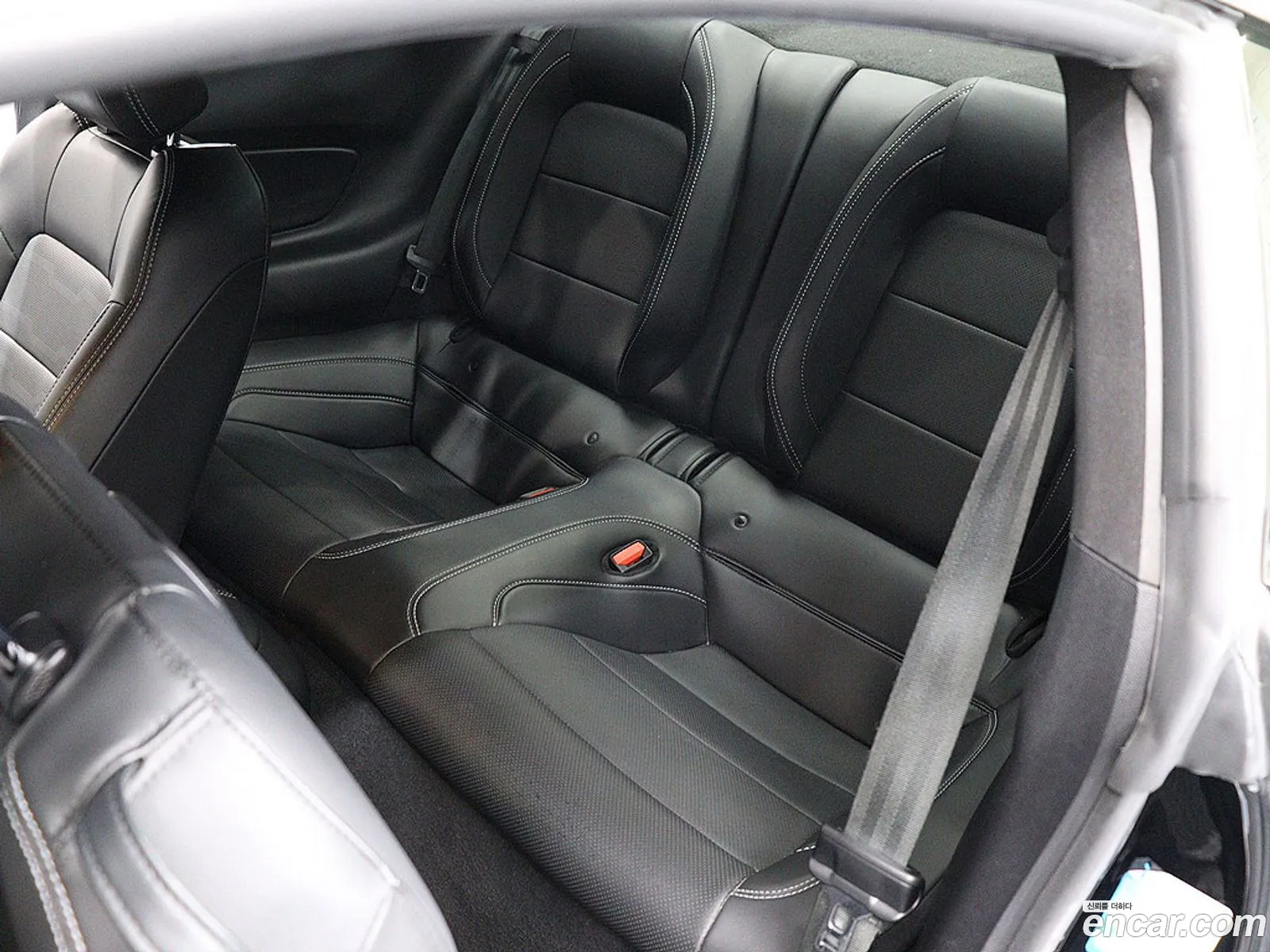 Ford Mustang 2022 — 13