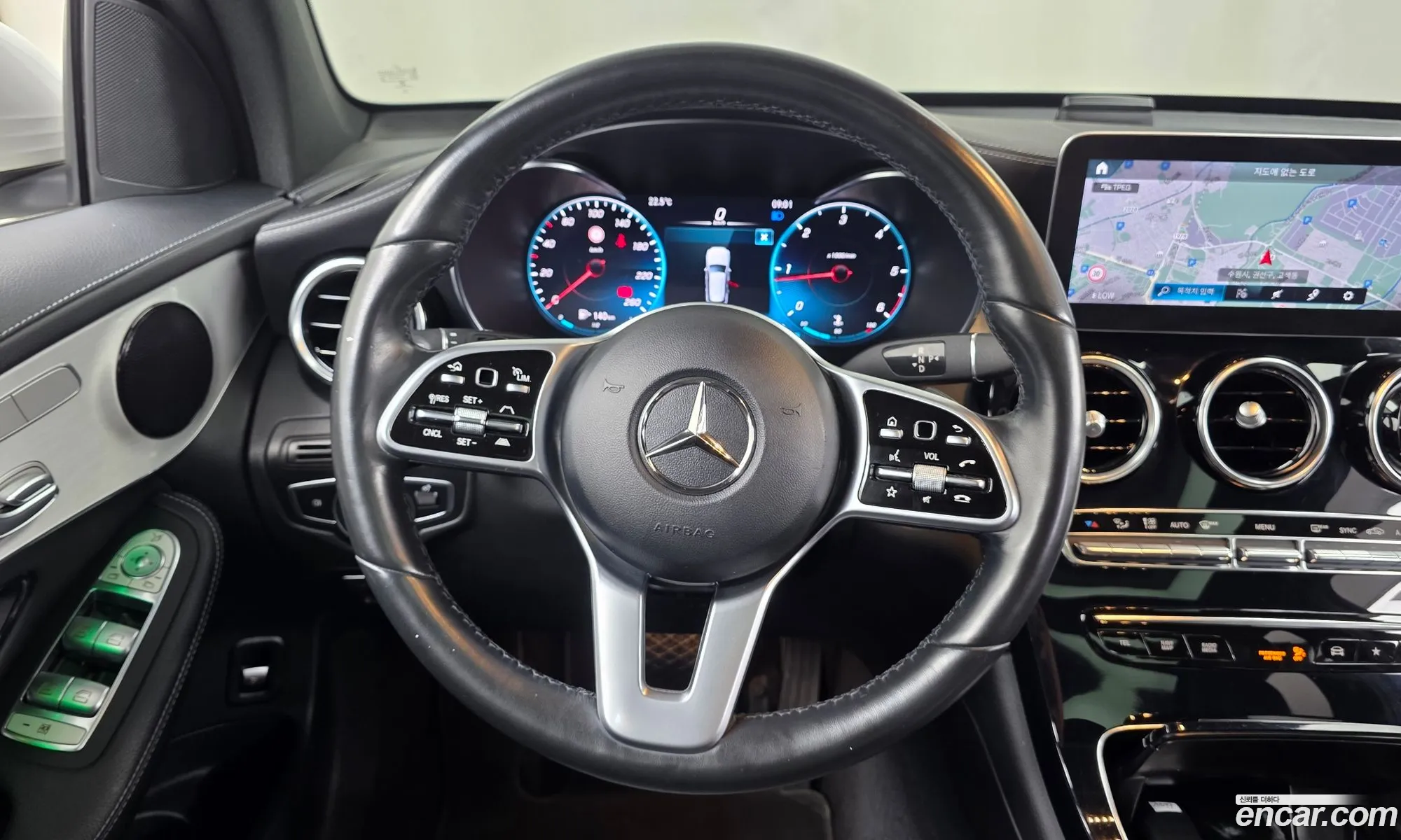 Mercedes-Benz GLC-Class X253 2022 — 17