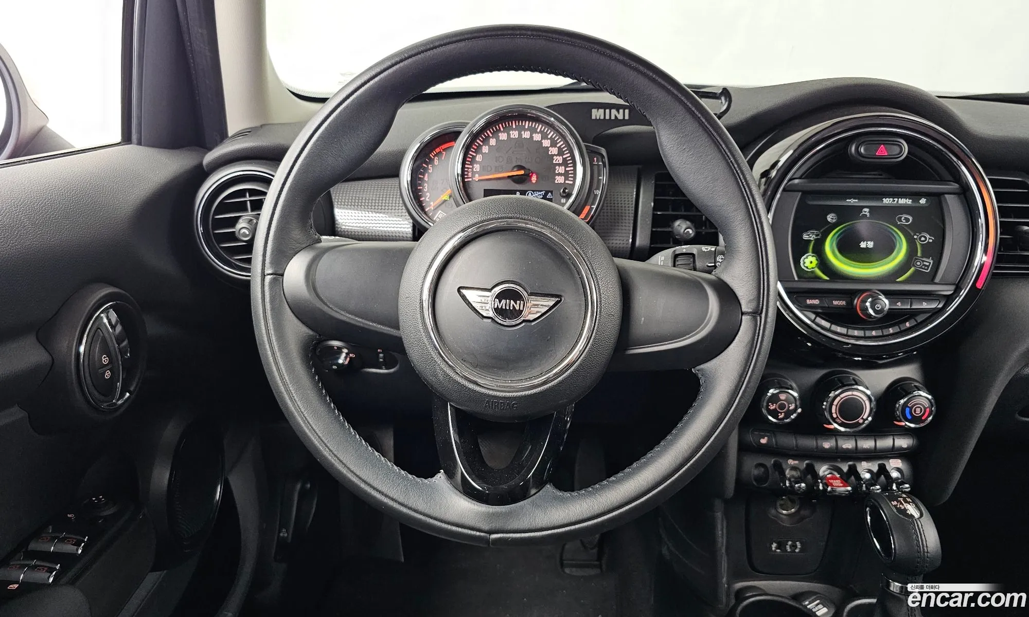 Mini Cooper 2018 WMWXU1104J2H33441 — 12