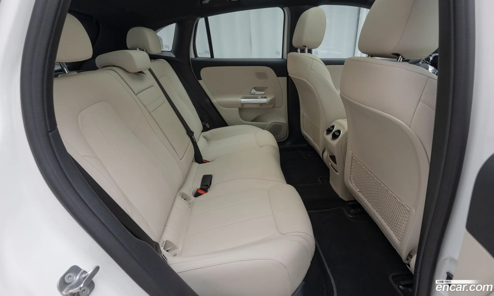 Mercedes-Benz EQA H243 2025 — 16