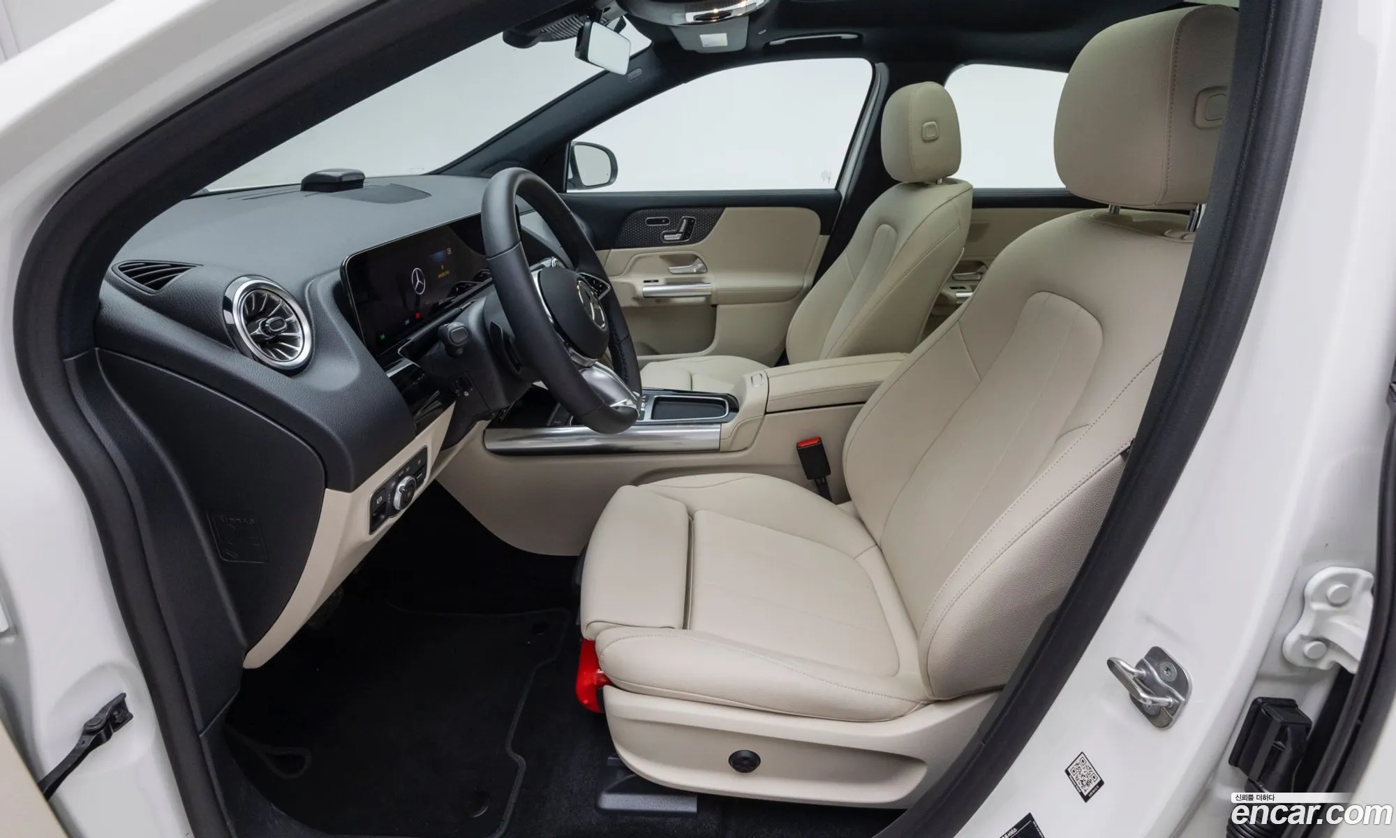 Mercedes-Benz EQA H243 2025 — 9