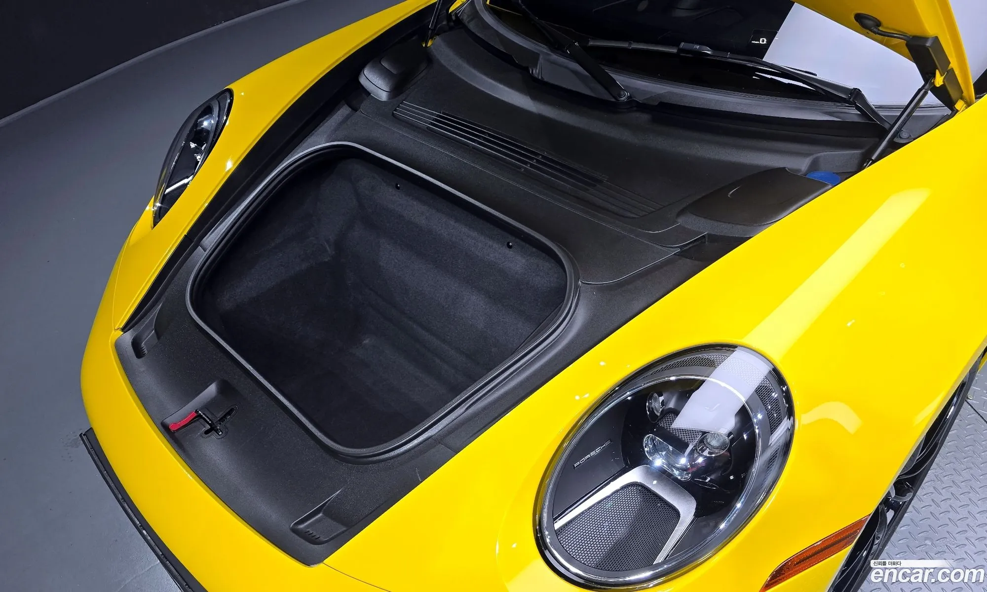 Porsche 911 2020 WP0AB2A94LS227790 — 16