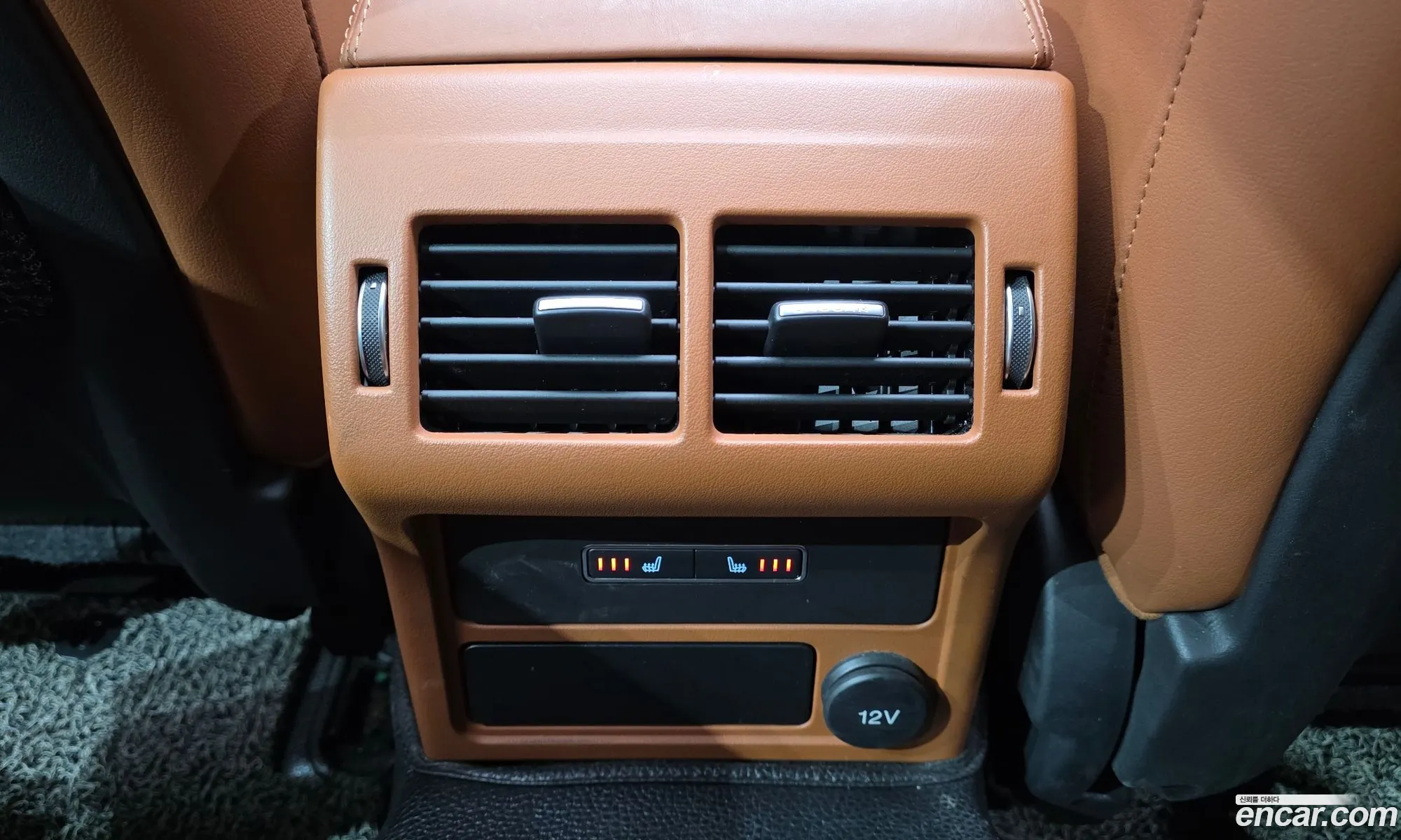 Jaguar XE 2016 — 13