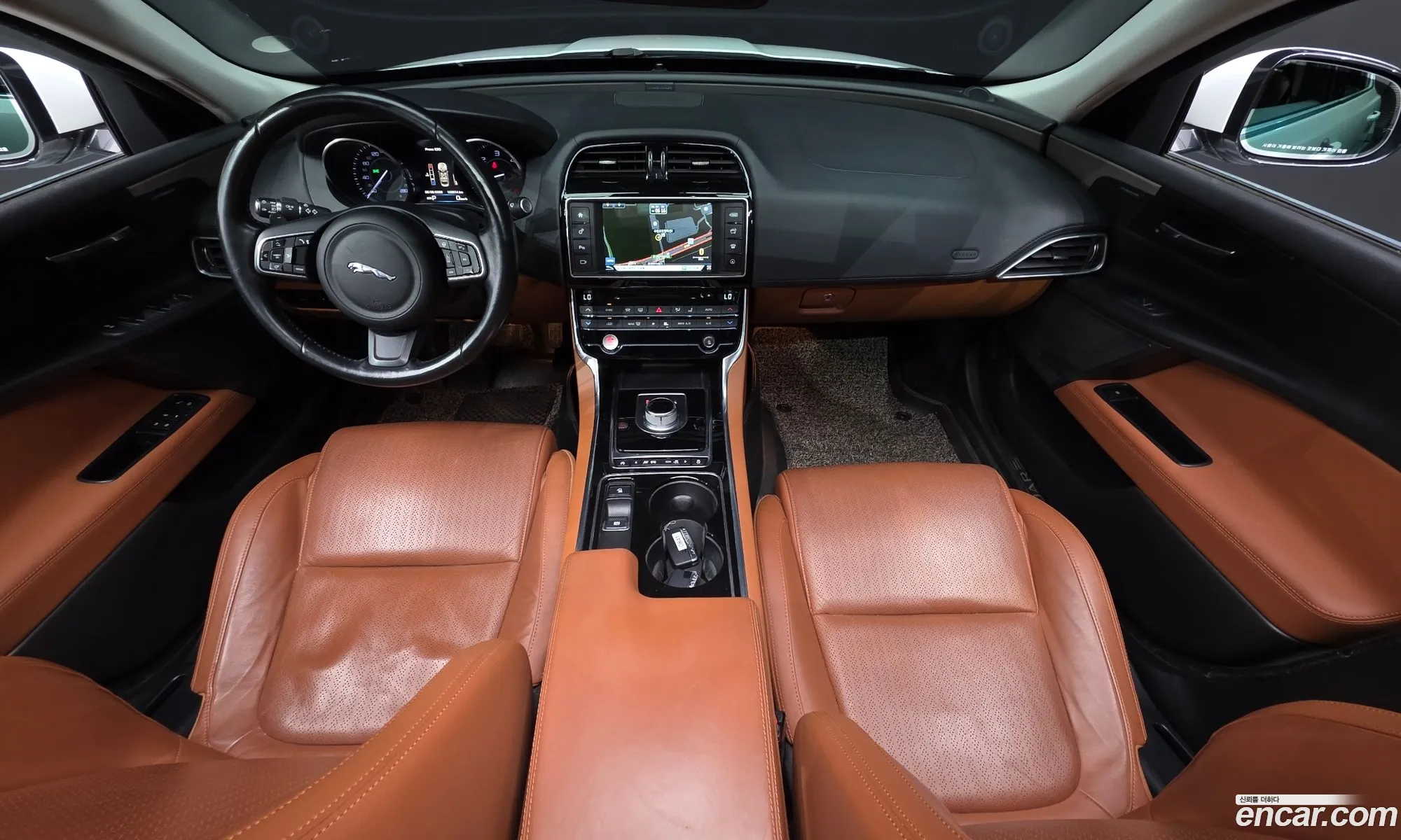 Jaguar XE 2016 — 2