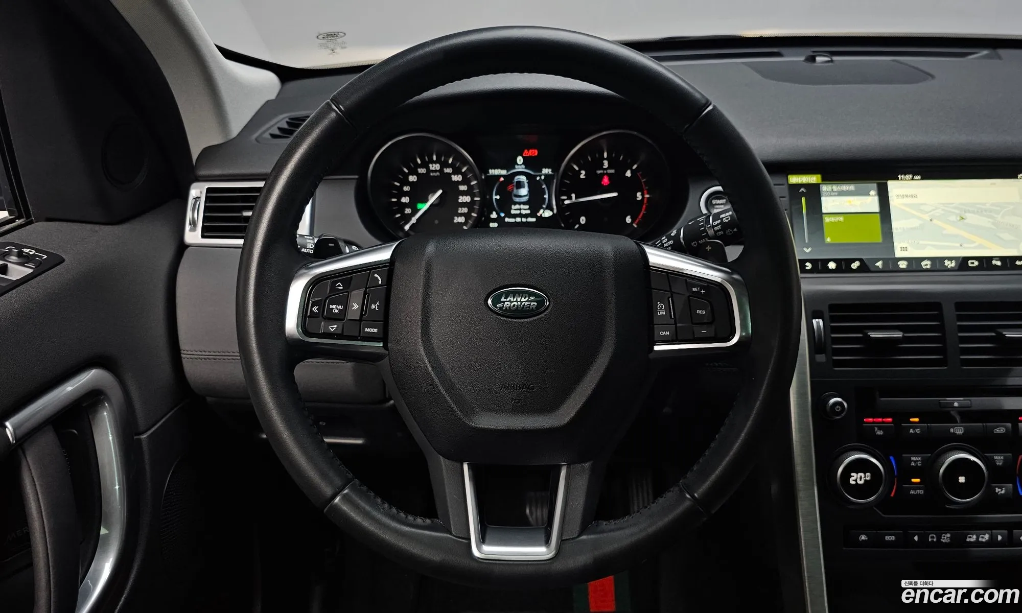 Land Rover Discovery Sport 2017 — 15