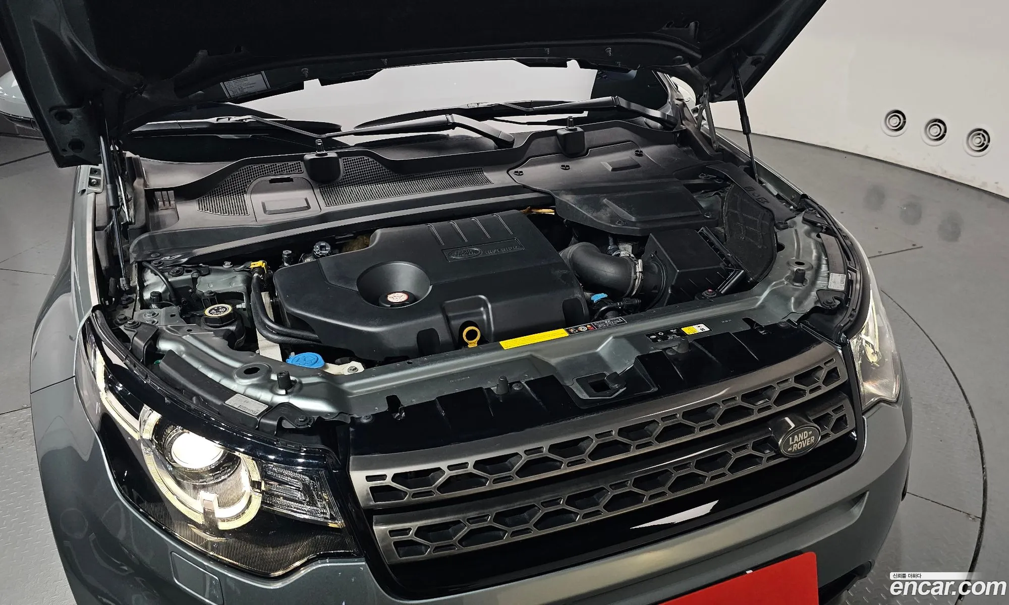 Land Rover Discovery Sport 2017 — 23