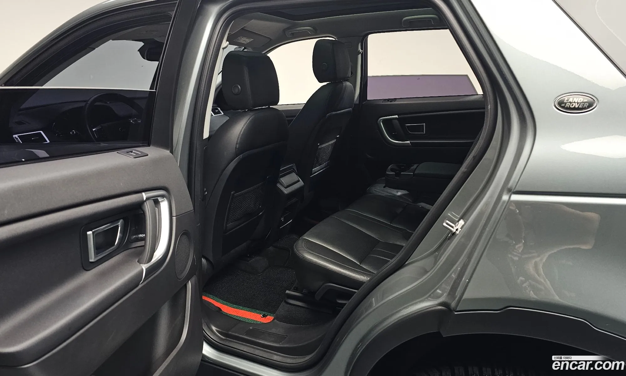 Land Rover Discovery Sport 2017 — 4