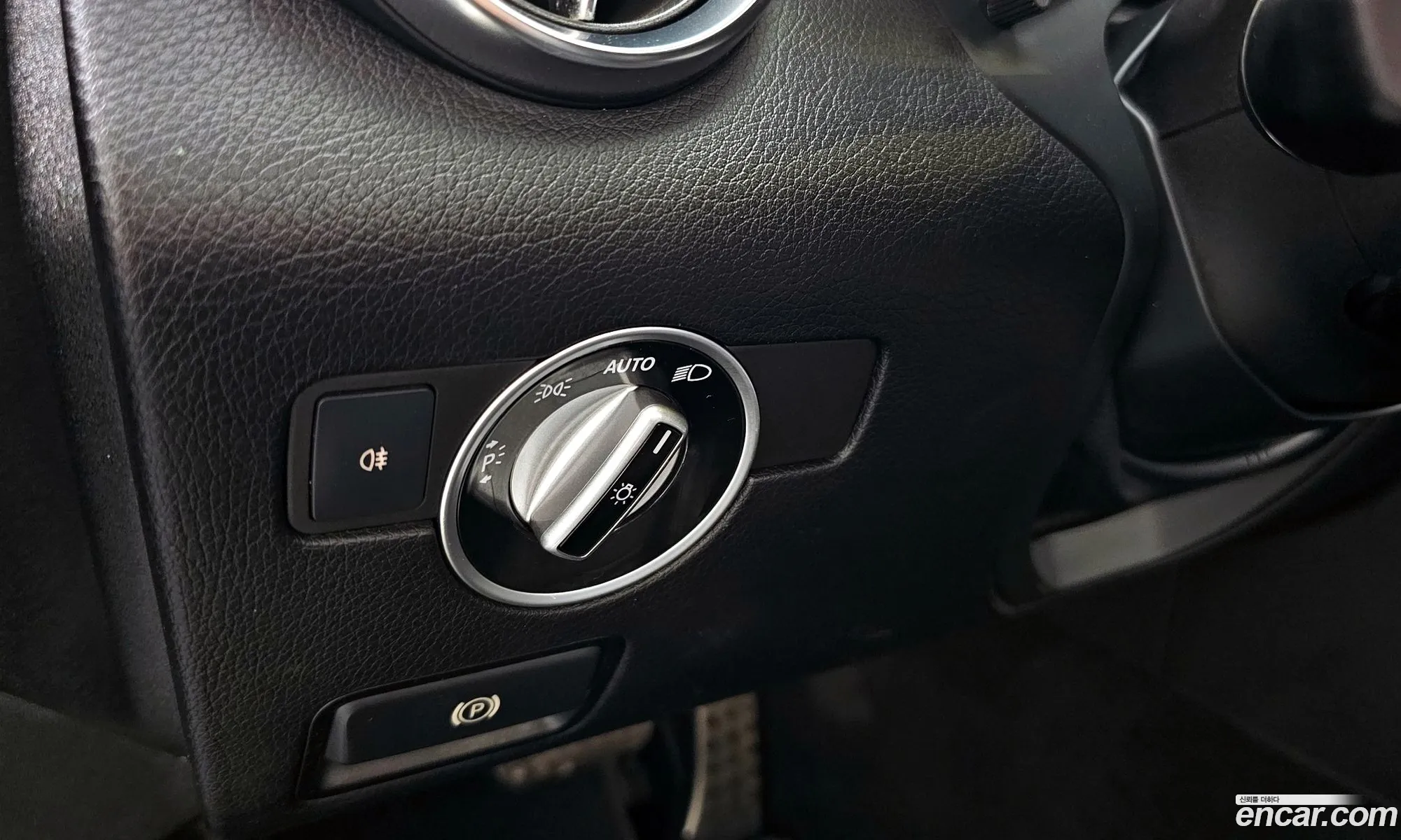 Mercedes-Benz SLK-Class 2012 WDDPK4JA7CF033267 — 18