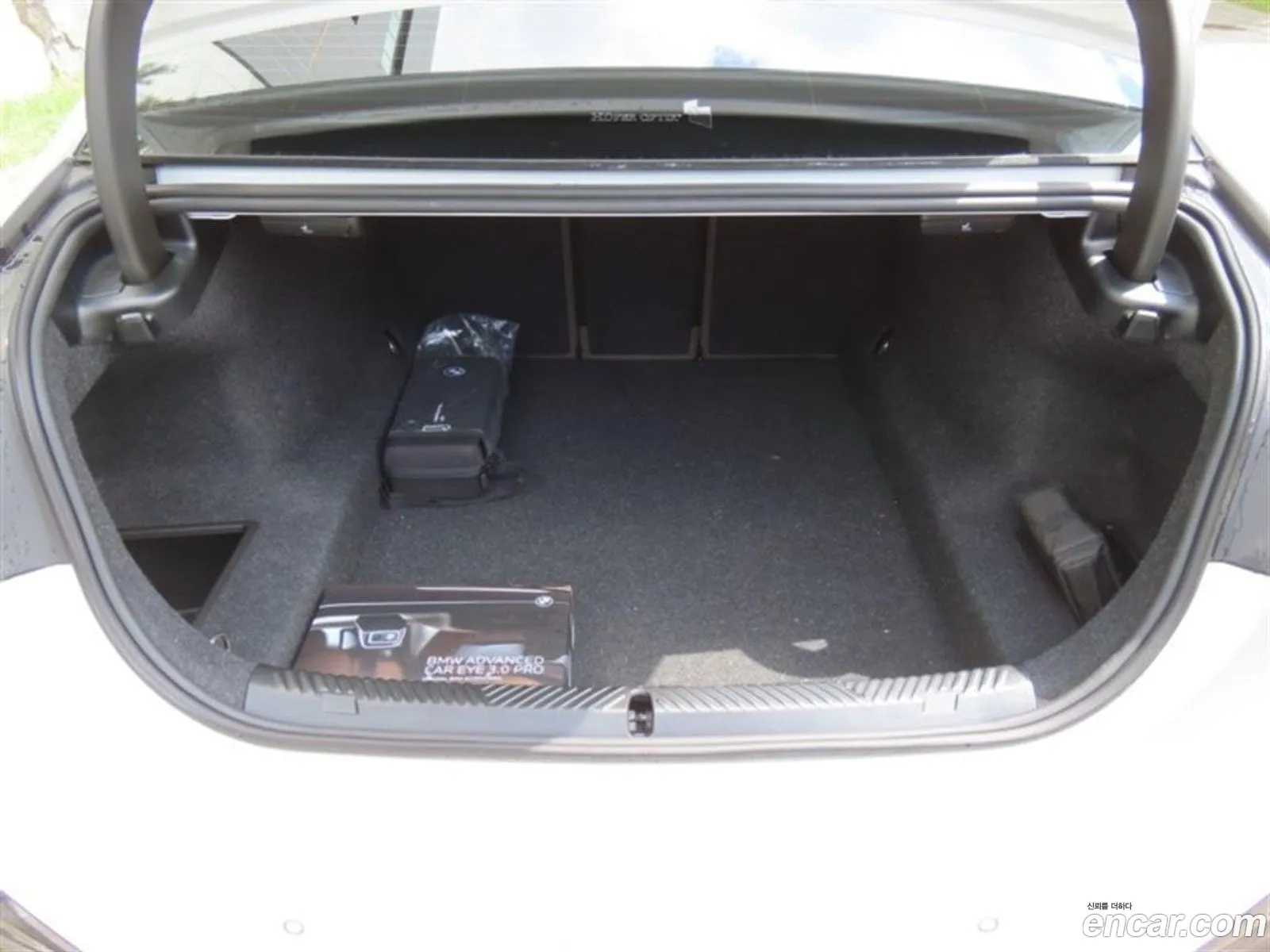 BMW 5 Series 2025 — 18