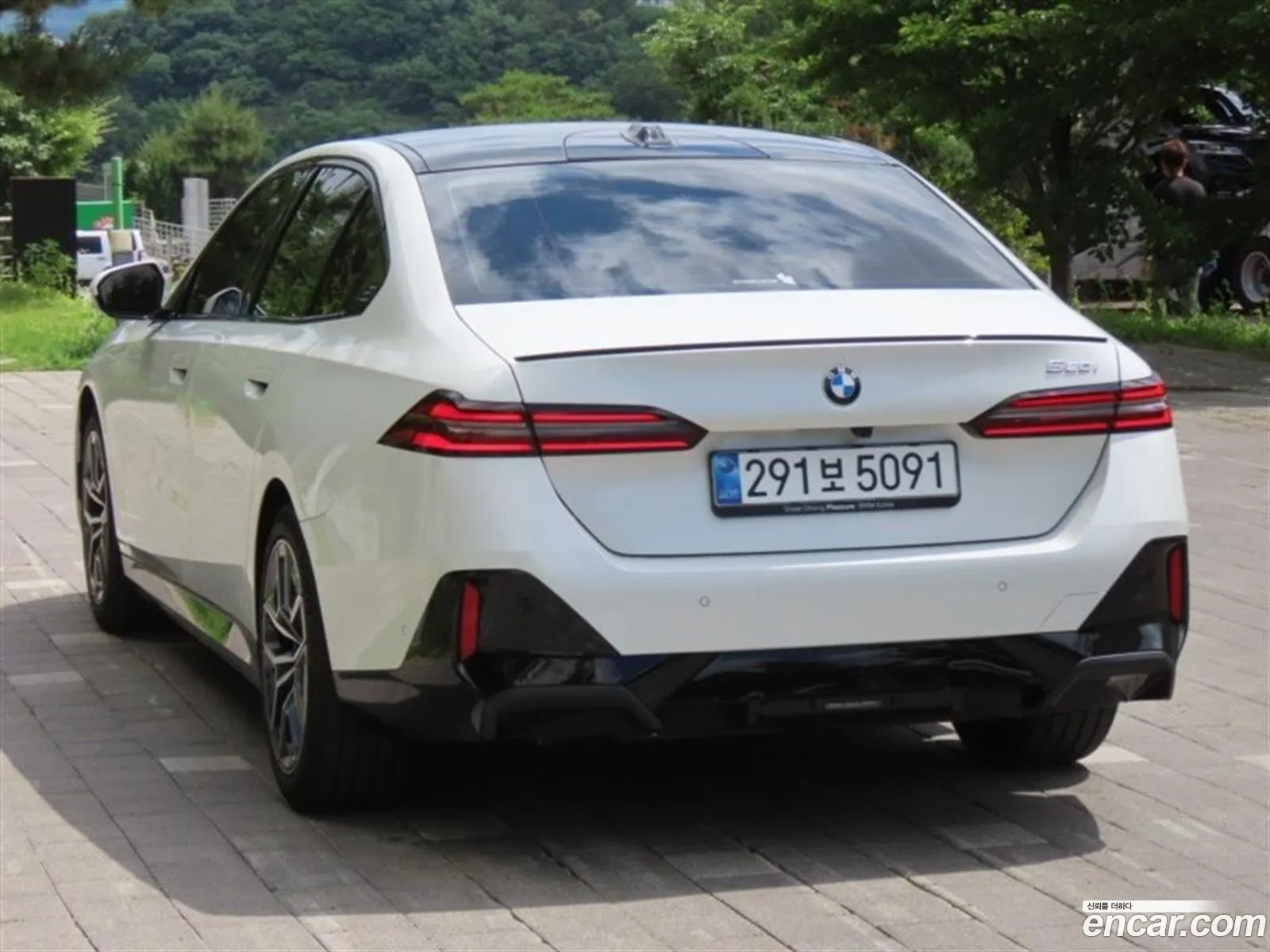 BMW 5 Series 2025 — 15