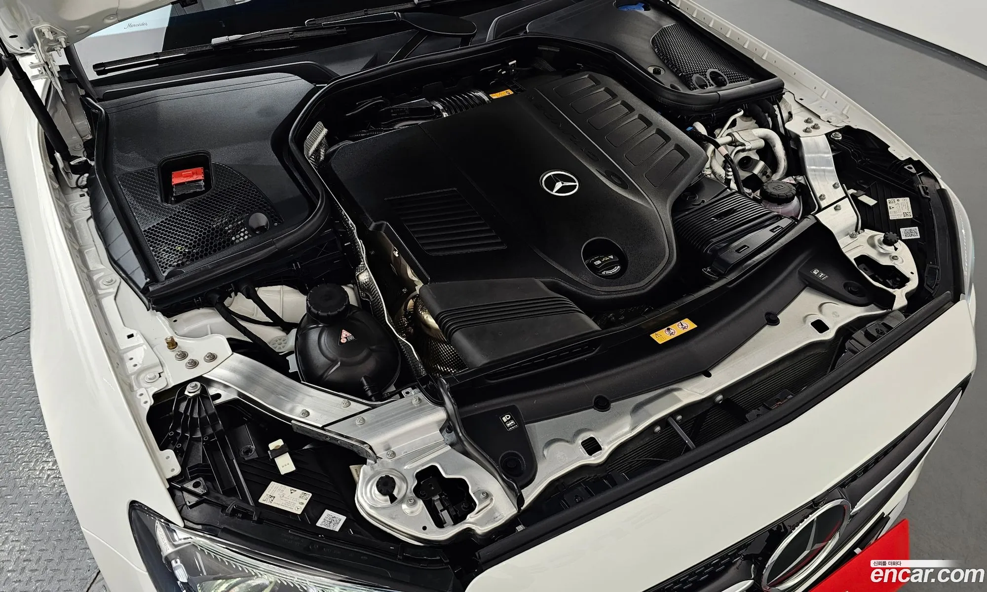 Mercedes-Benz E-Class W213 2023 — 21