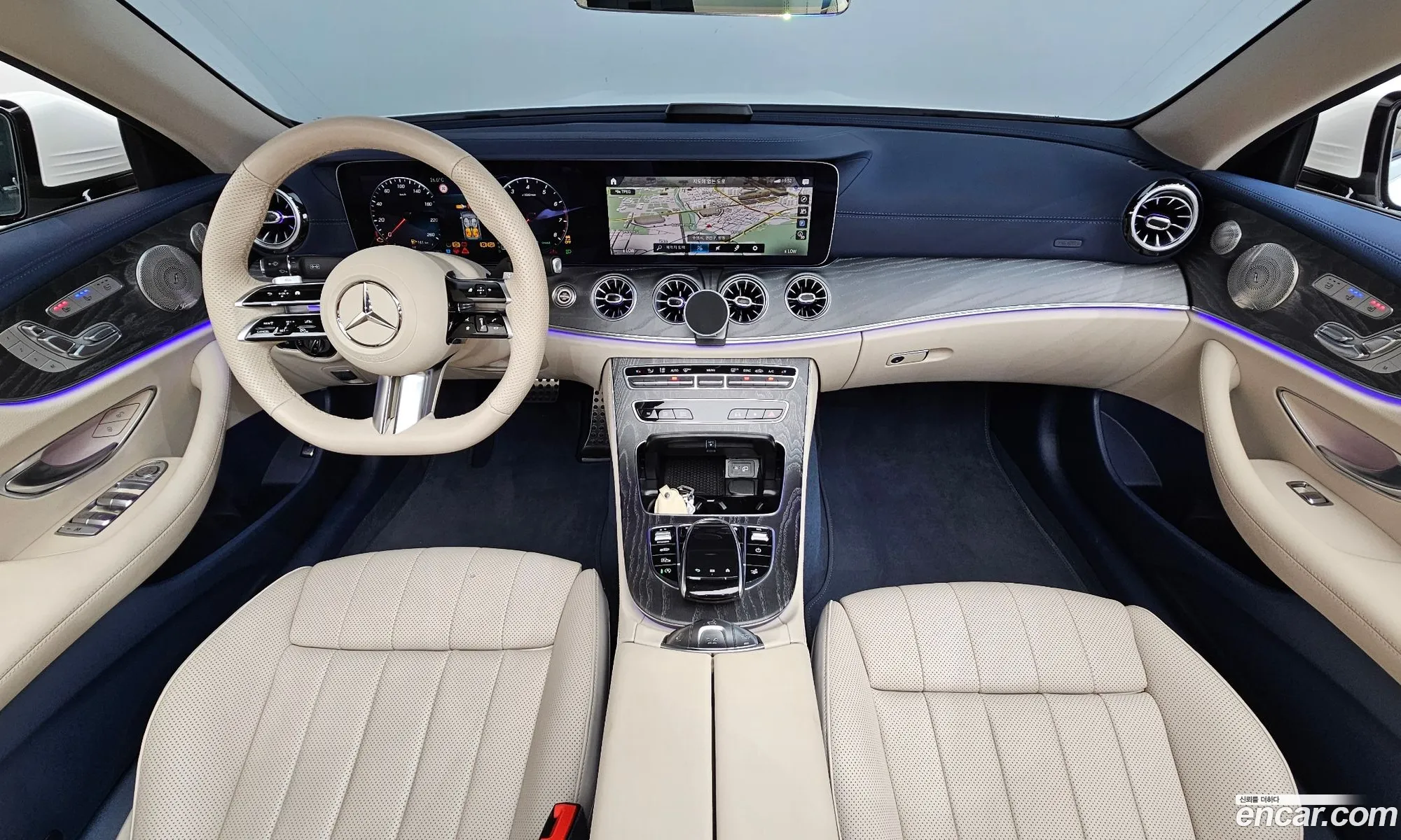 Mercedes-Benz E-Class W213 2023 — 19