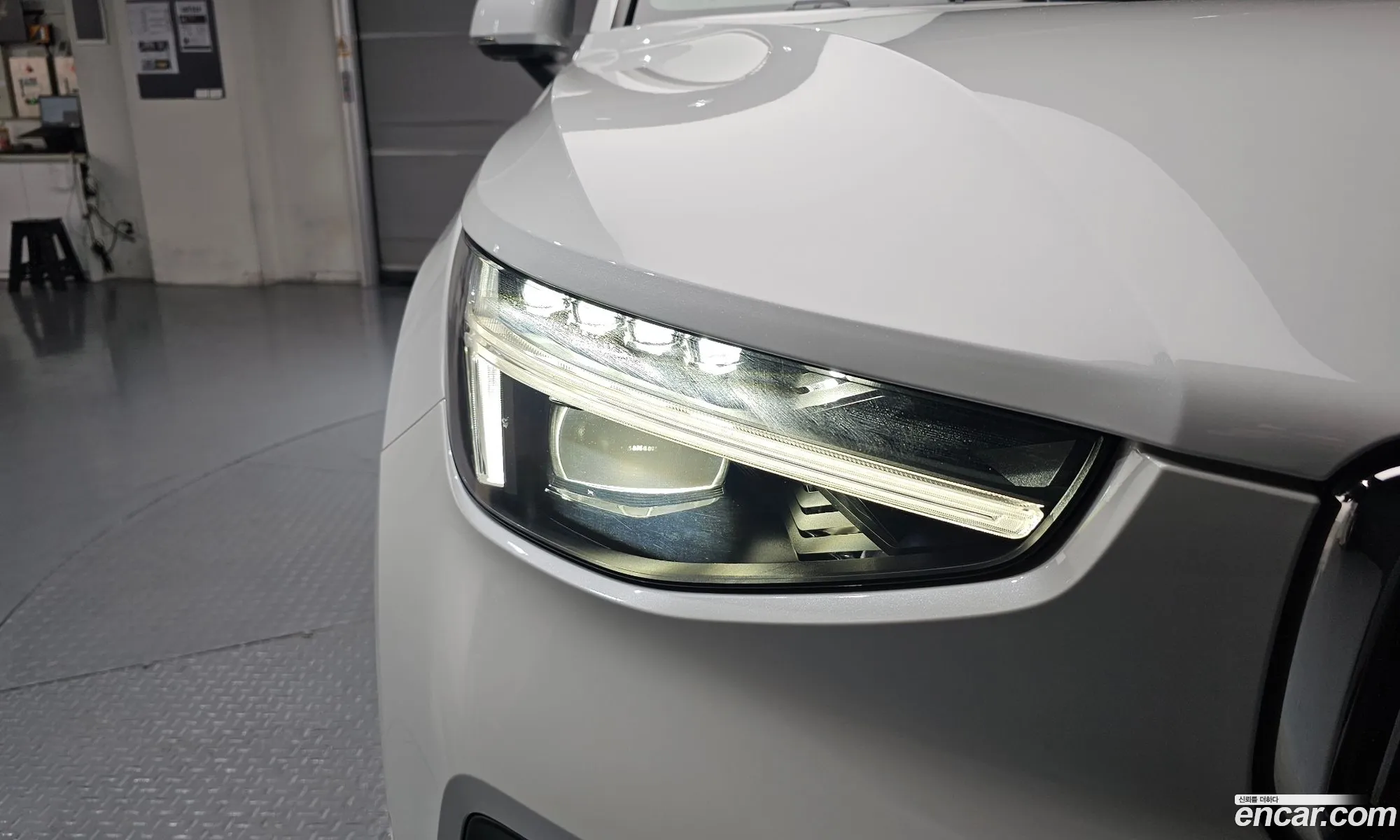 Volvo XC40 2025 — 25