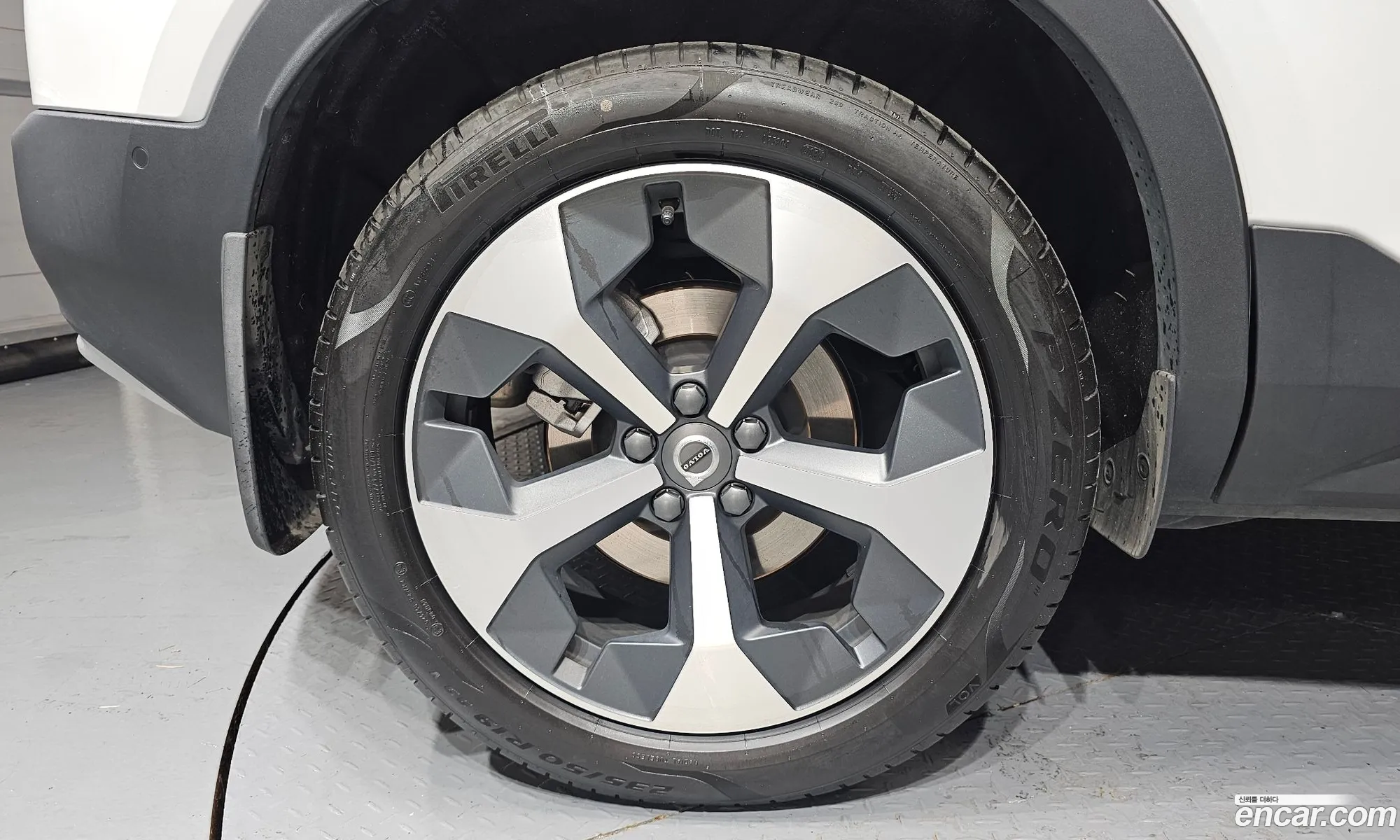 Volvo XC40 2025 — 21