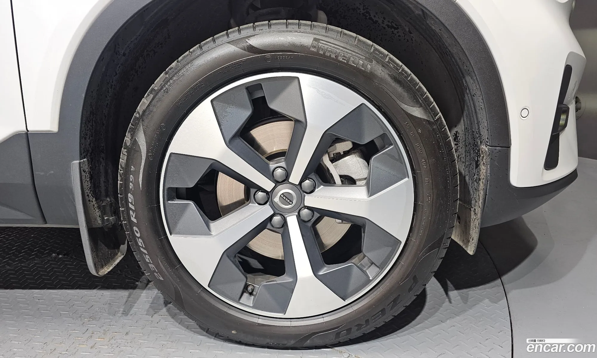 Volvo XC40 2025 — 11