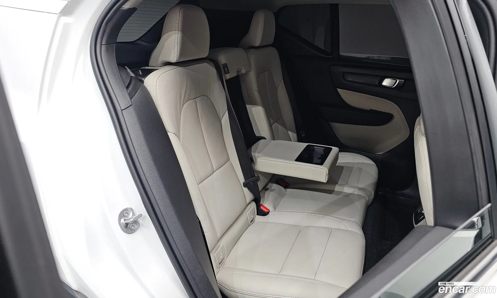 Volvo XC40 2025 — 20