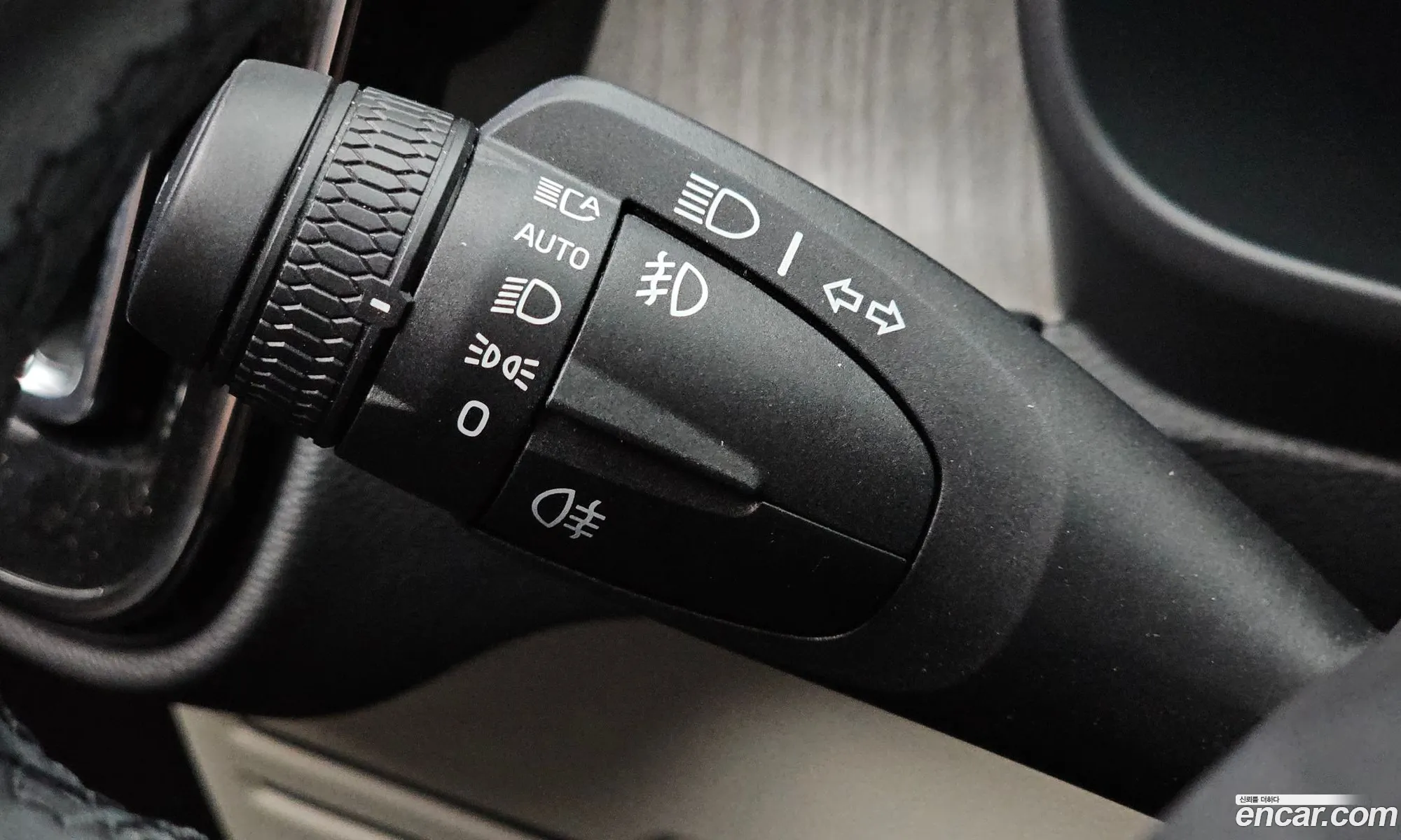 Volvo XC40 2025 — 27