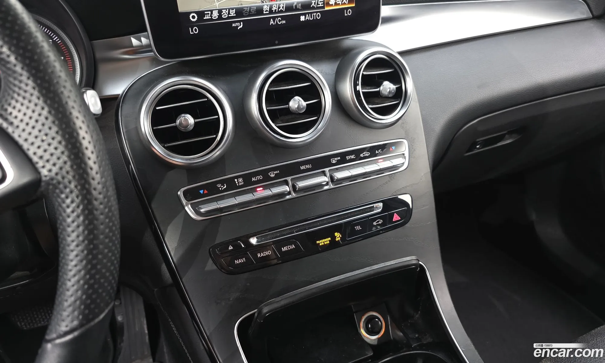 Mercedes-Benz GLC-Class X253 2019 — 27