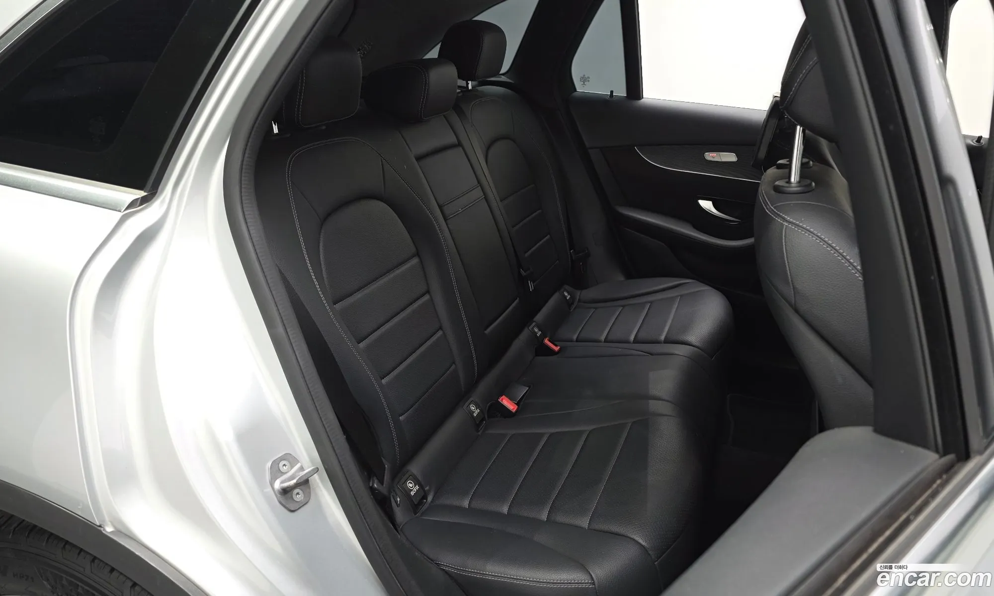 Mercedes-Benz GLC-Class X253 2019 — 24