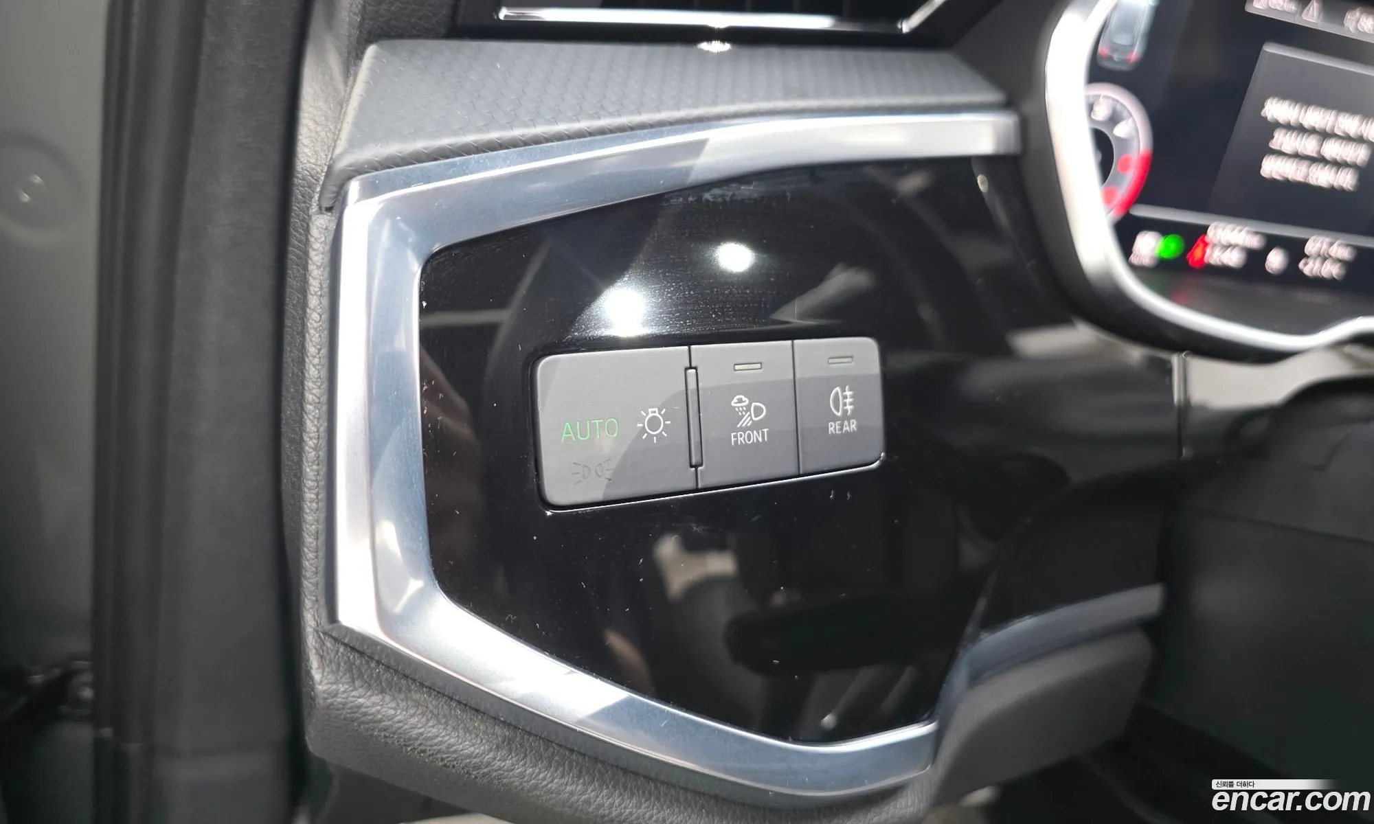 Audi Q3 2020 WAUZZZF38L1093073 — 17