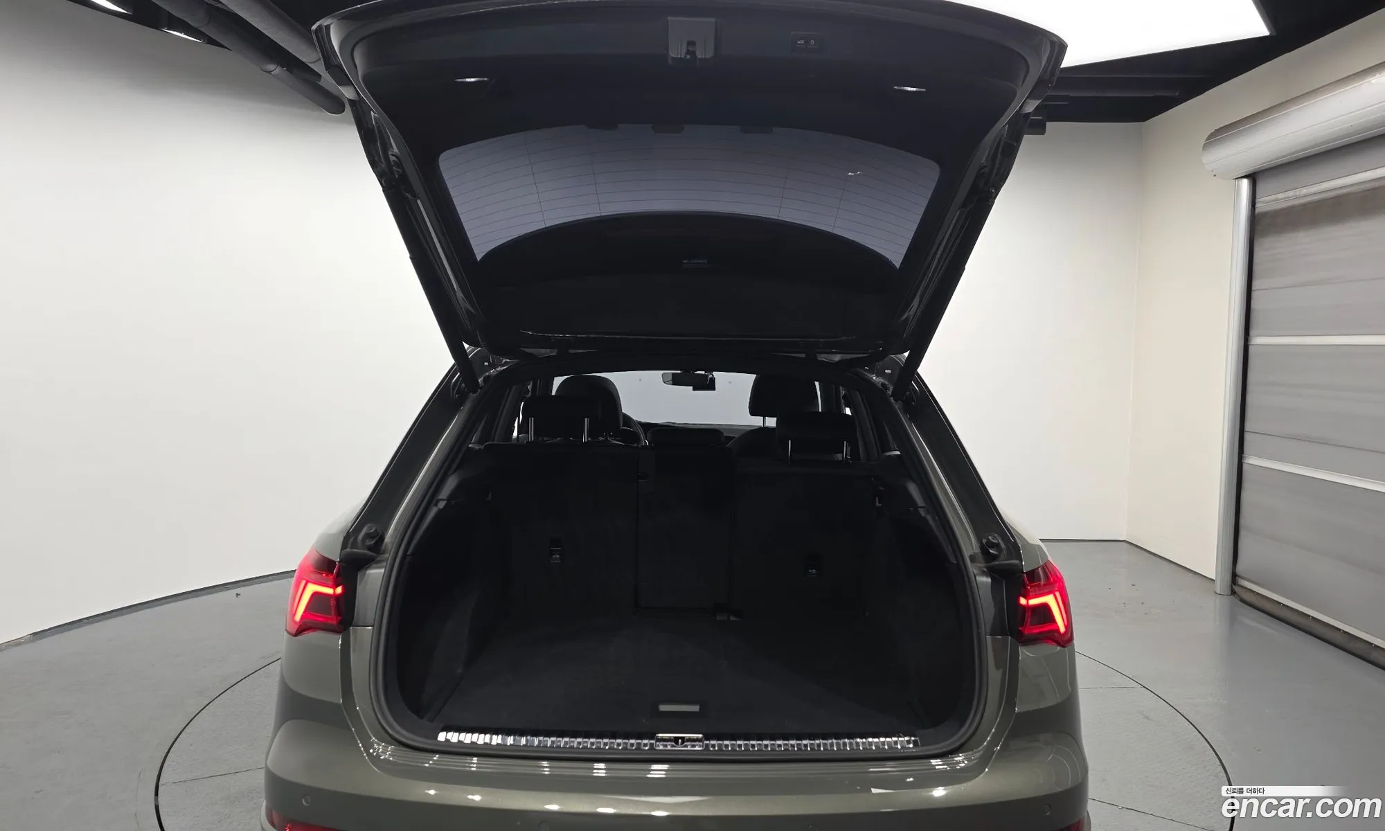 Audi Q3 2020 WAUZZZF38L1093073 — 25