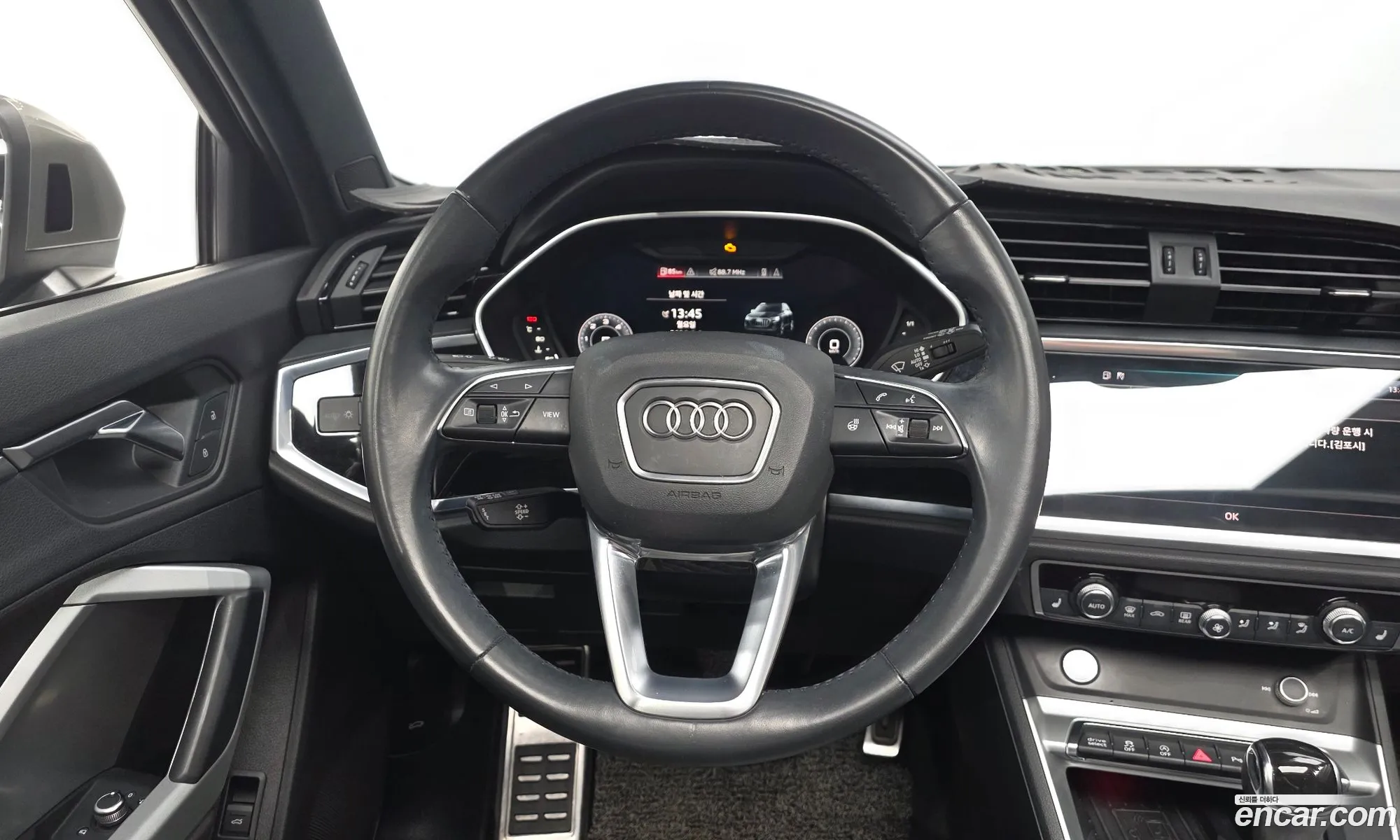 Audi Q3 2020 WAUZZZF38L1093073 — 16