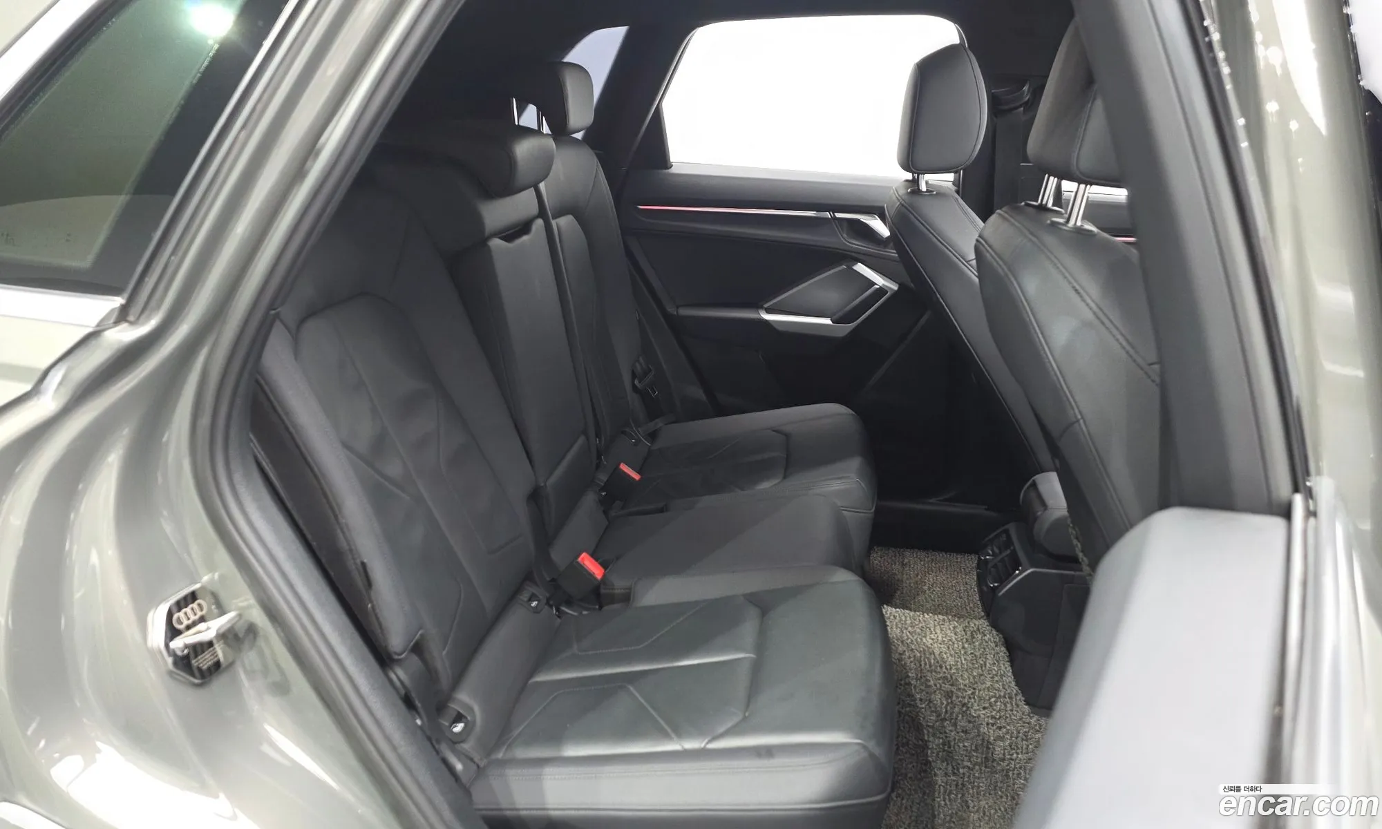 Audi Q3 2020 WAUZZZF38L1093073 — 9