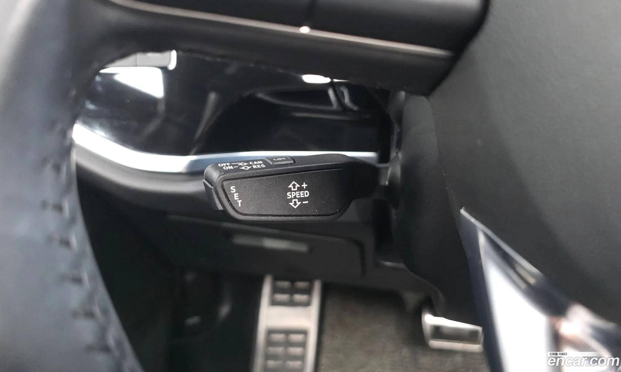 Audi Q3 2020 WAUZZZF38L1093073 — 31