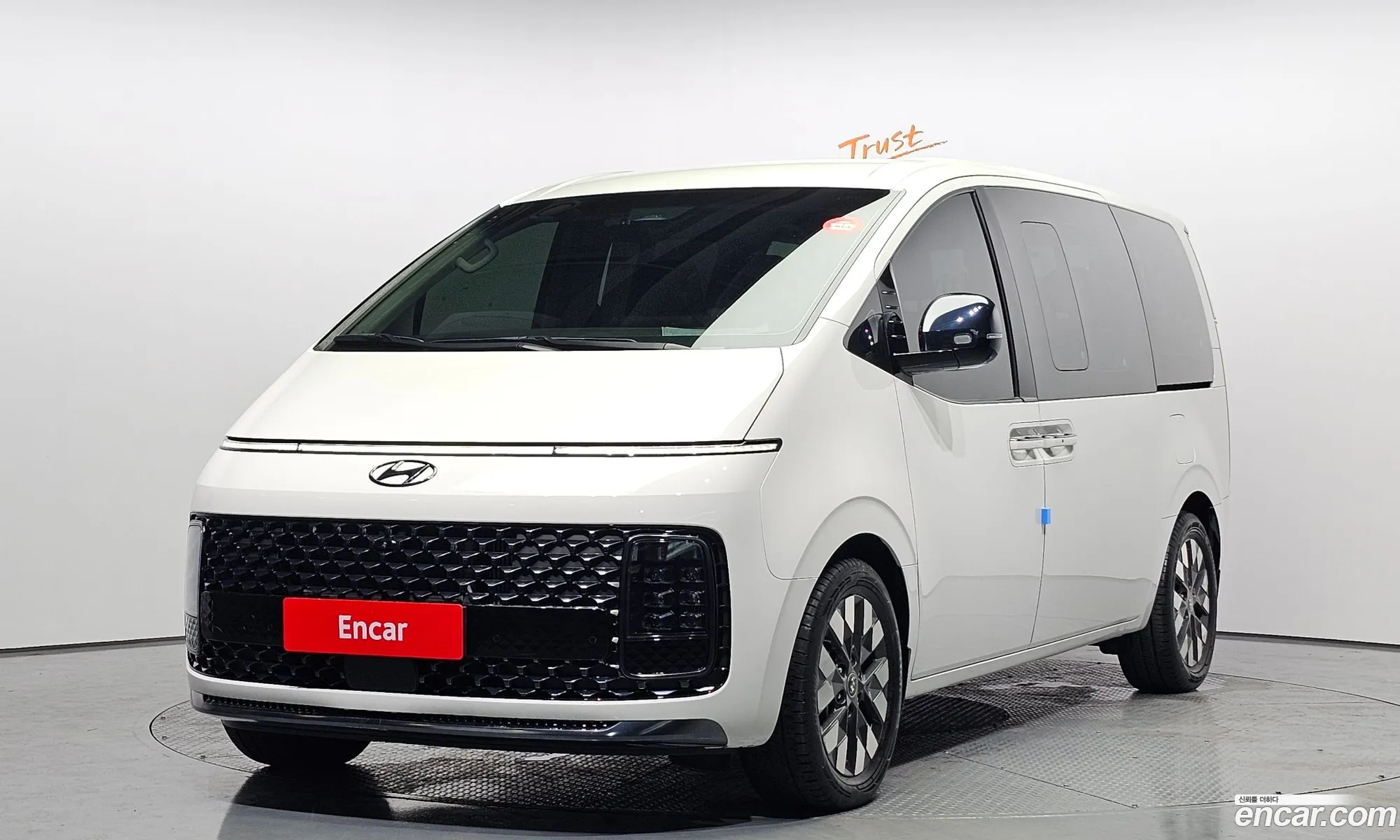 Hyundai Staria 2024 — 4