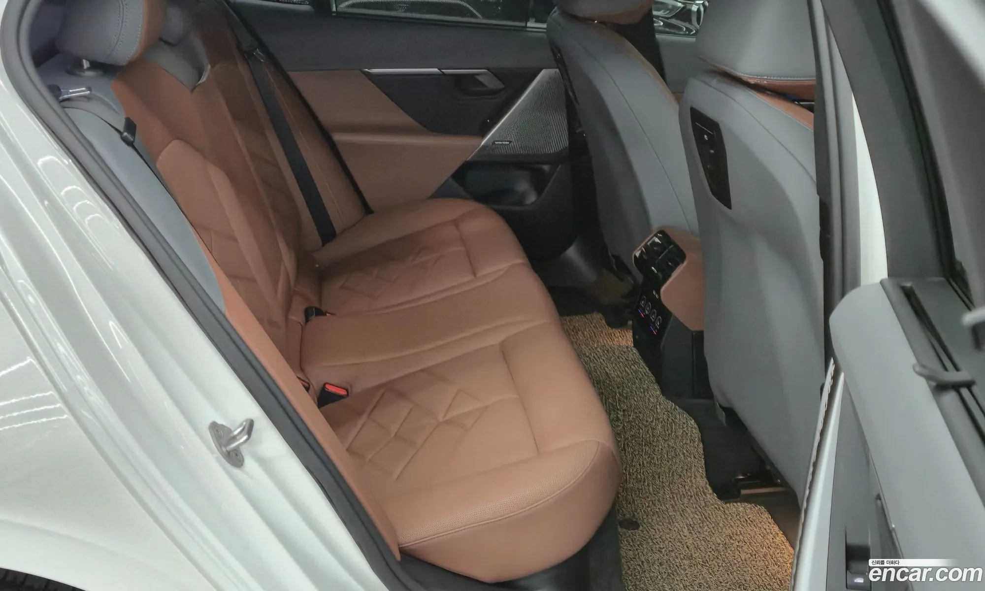 BMW 5 Series 2024 — 6