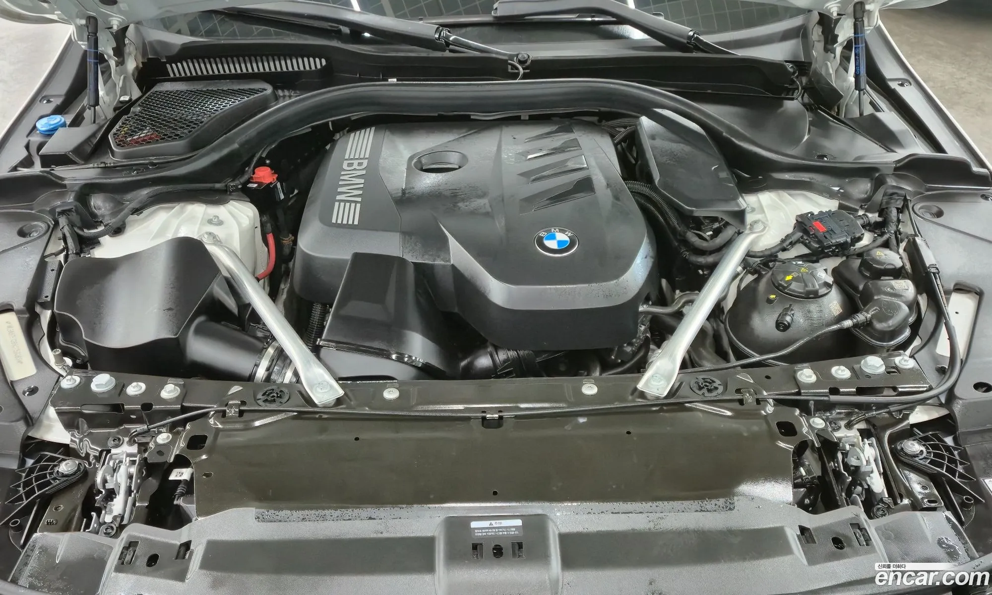 BMW 5 Series 2024 — 16