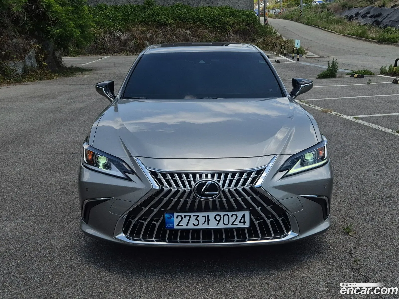Lexus ES300h 7th Gen 2026 — 14