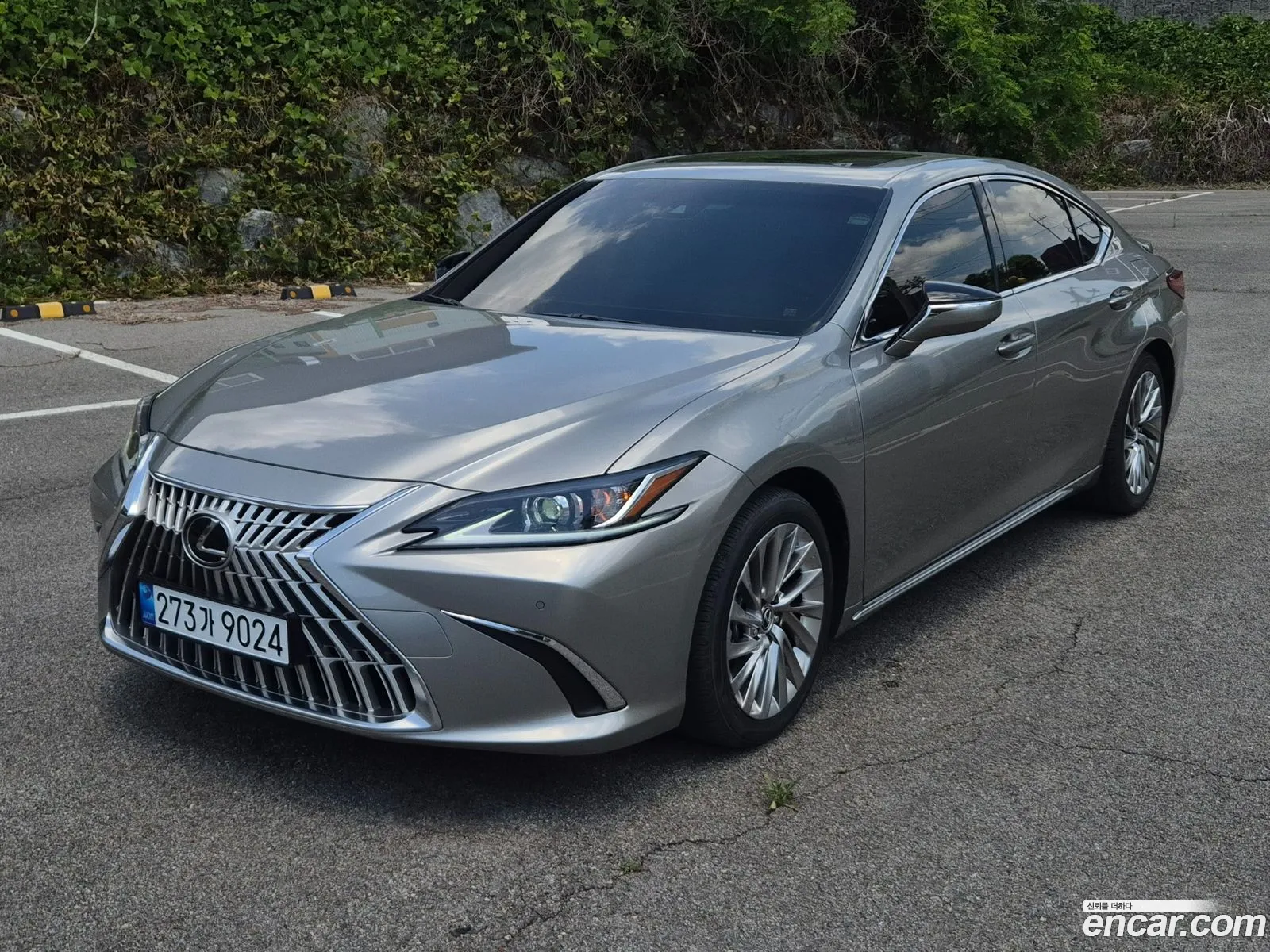 Lexus ES300h 7th Gen 2026 — 19
