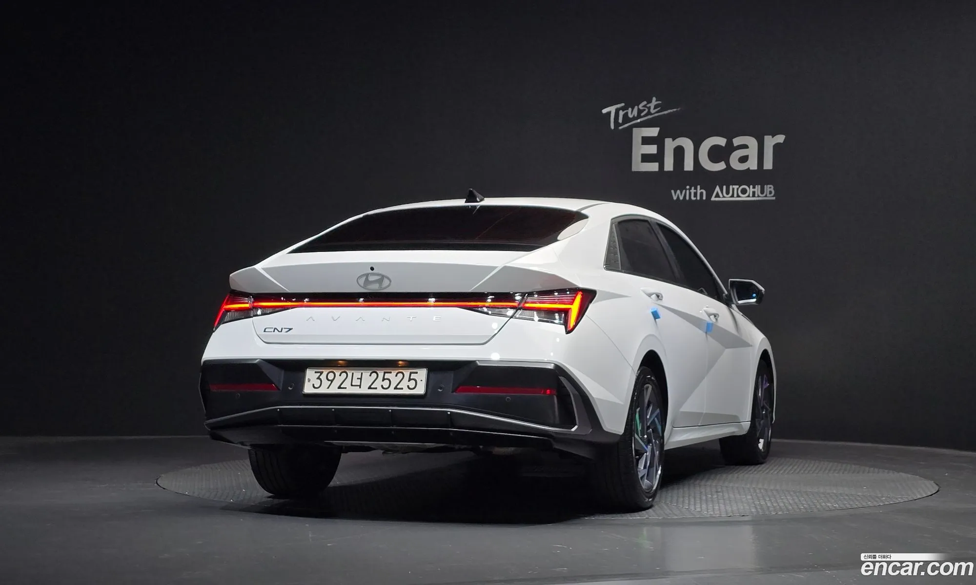 Hyundai Elantra 2026 — 2