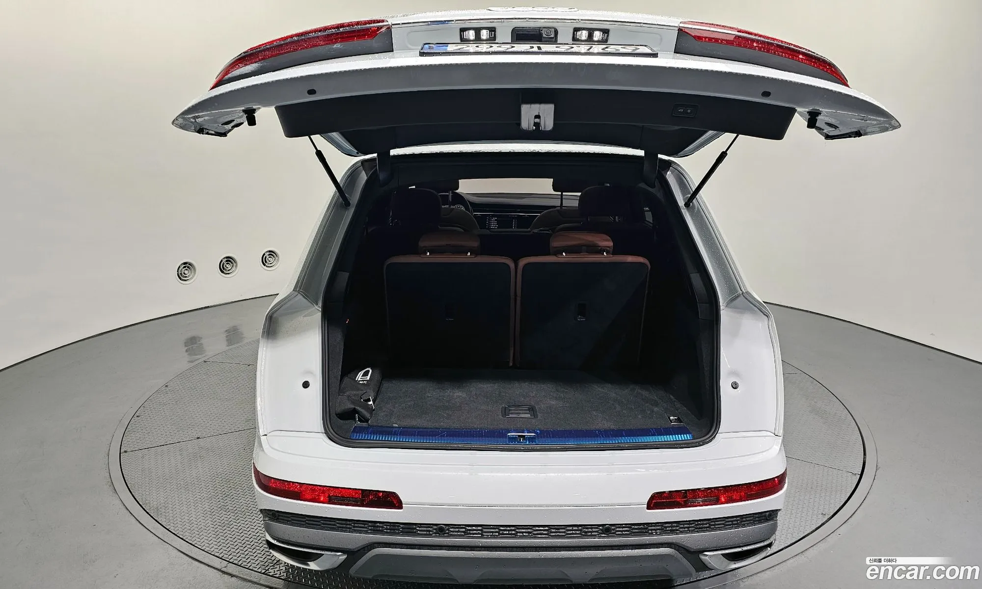 Audi Q7 2023 WAUZZZ4M7PD014959 — 33