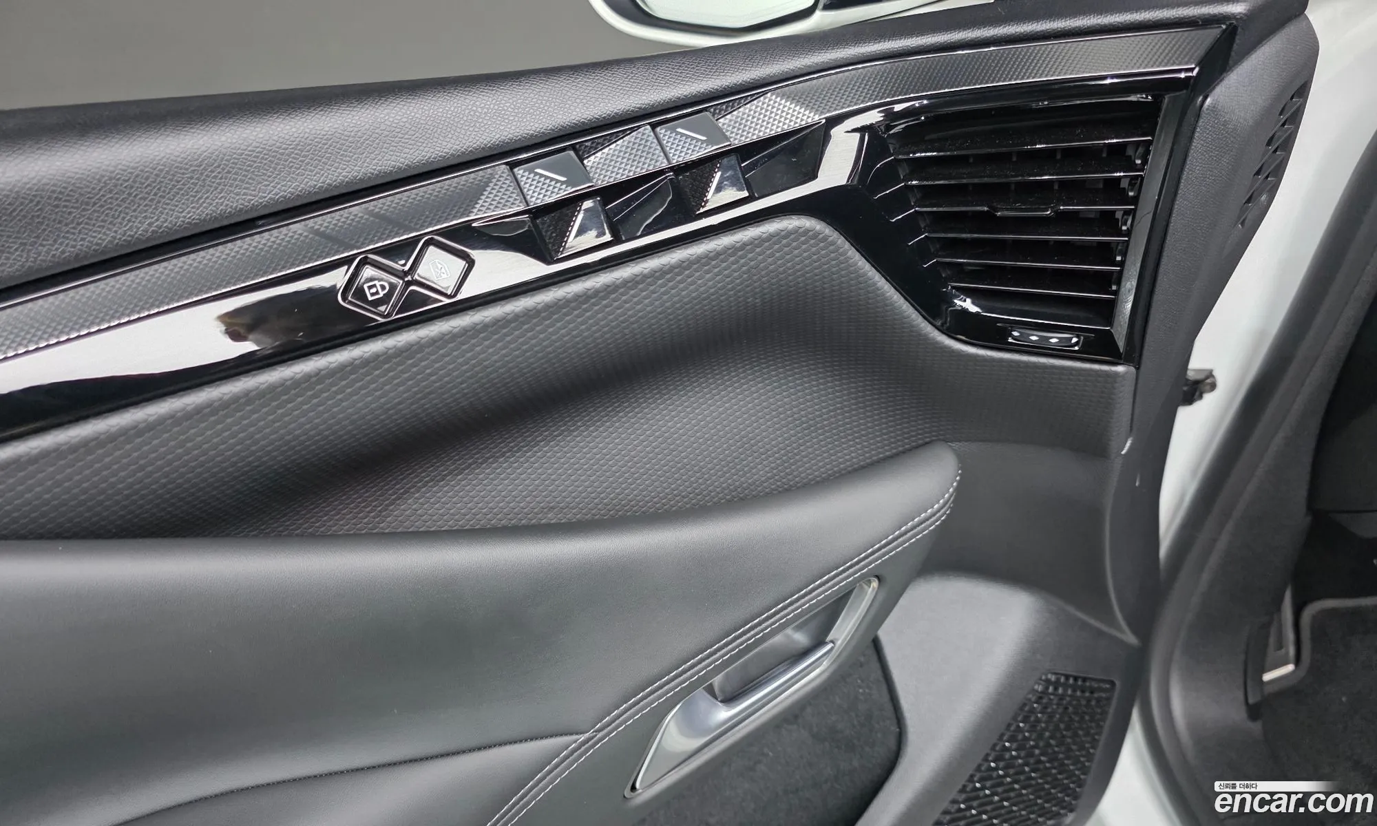 Citroen/DS DS4 2022 VR1FCYHZTN1035759 — 11