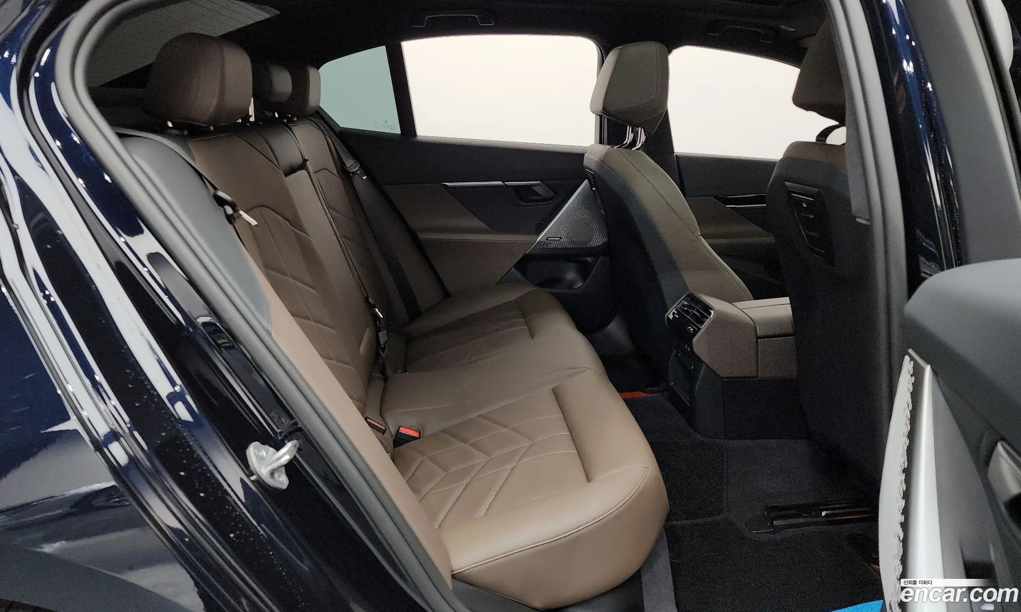 BMW 5 Series 2024 — 12