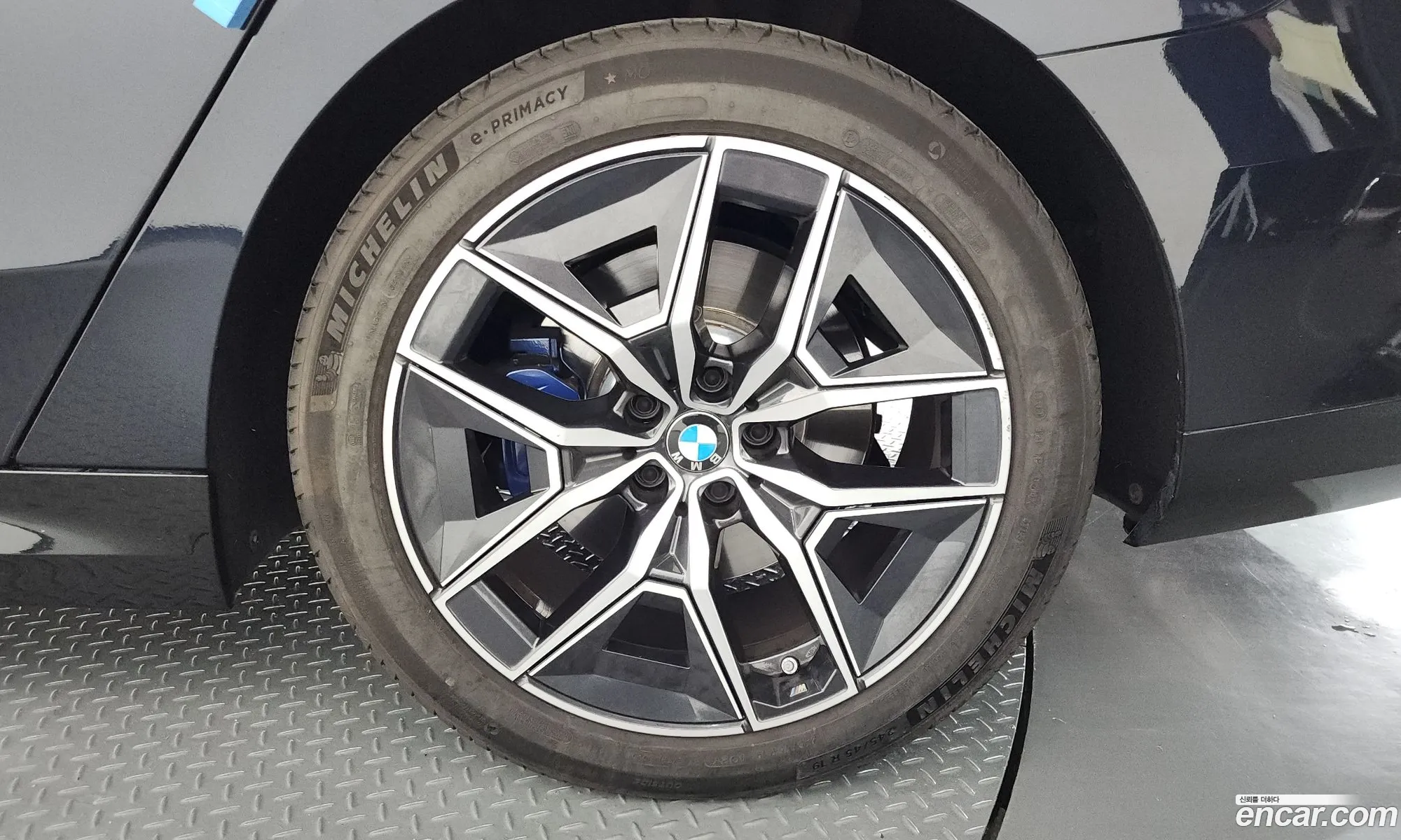 BMW 5 Series 2024 — 16