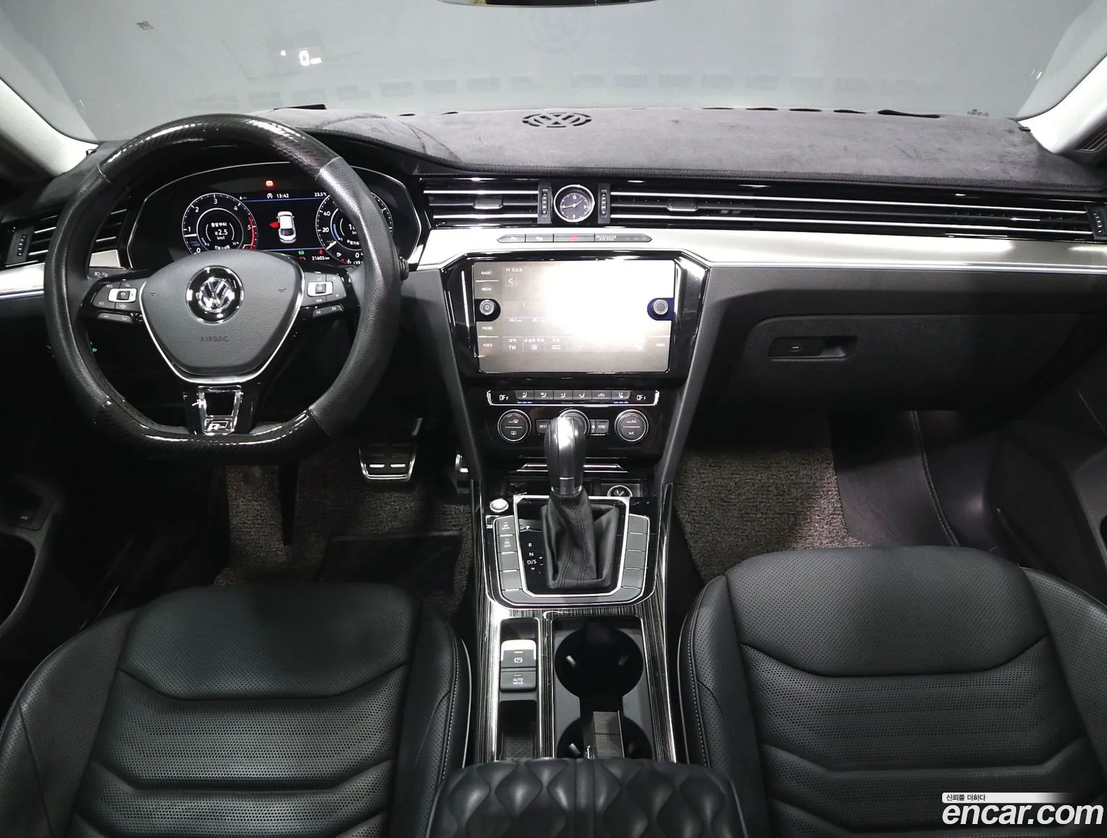Volkswagen Arteon 2019 — 19