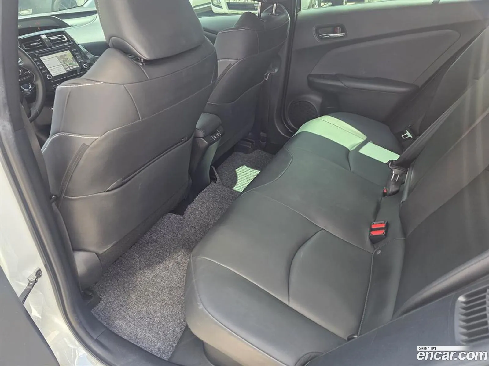 Toyota Prius Prime 2022 — 18