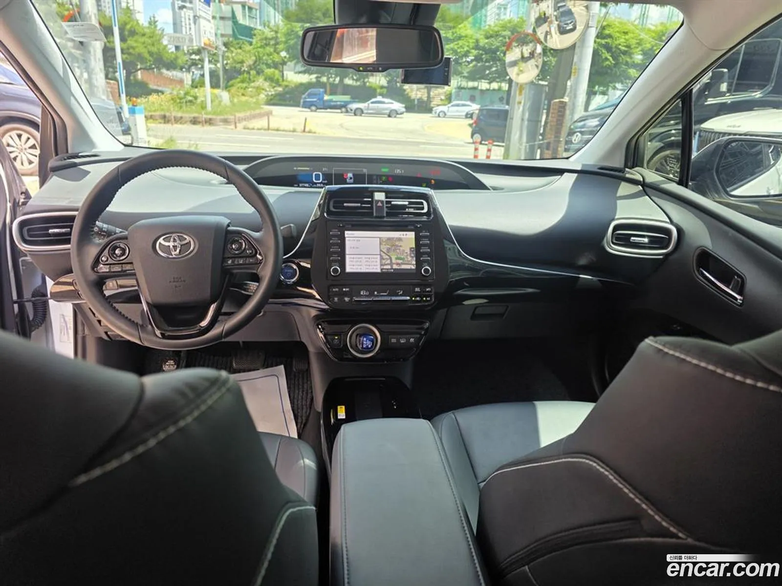 Toyota Prius Prime 2022 — 10