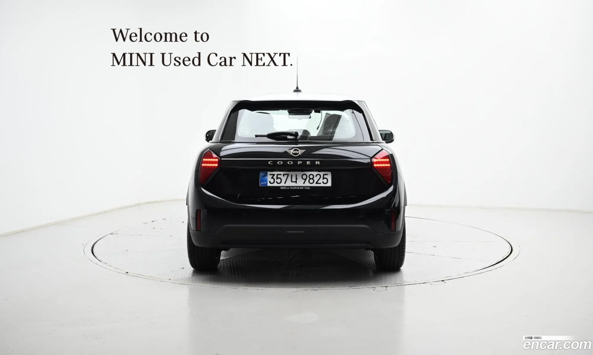 Mini Cooper C 2026 WMW61GD07T2Y22746 — 12