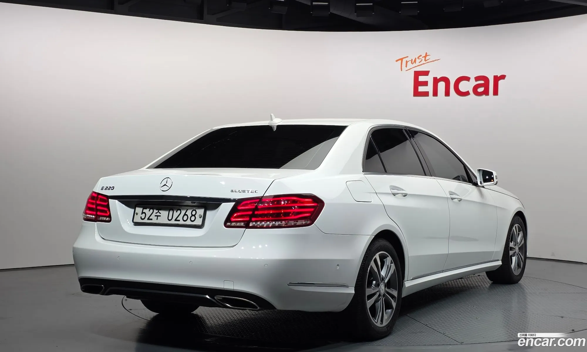 Mercedes-Benz E-Class W212 2015 — 7