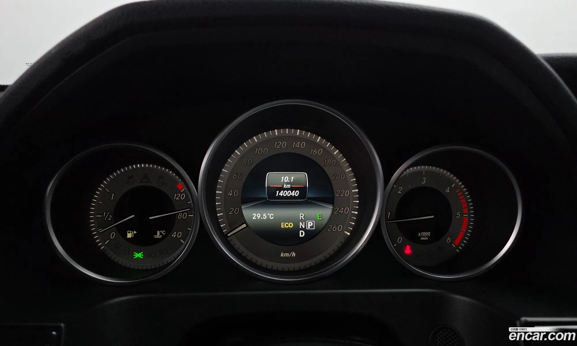 Mercedes-Benz E-Class W212 2015 — 13