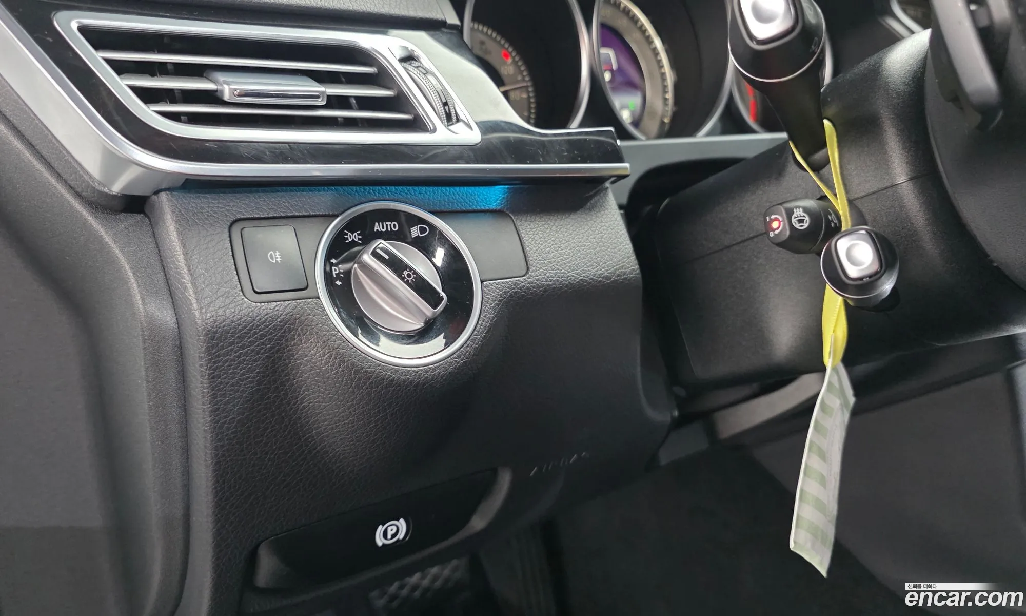 Mercedes-Benz E-Class W212 2015 — 11