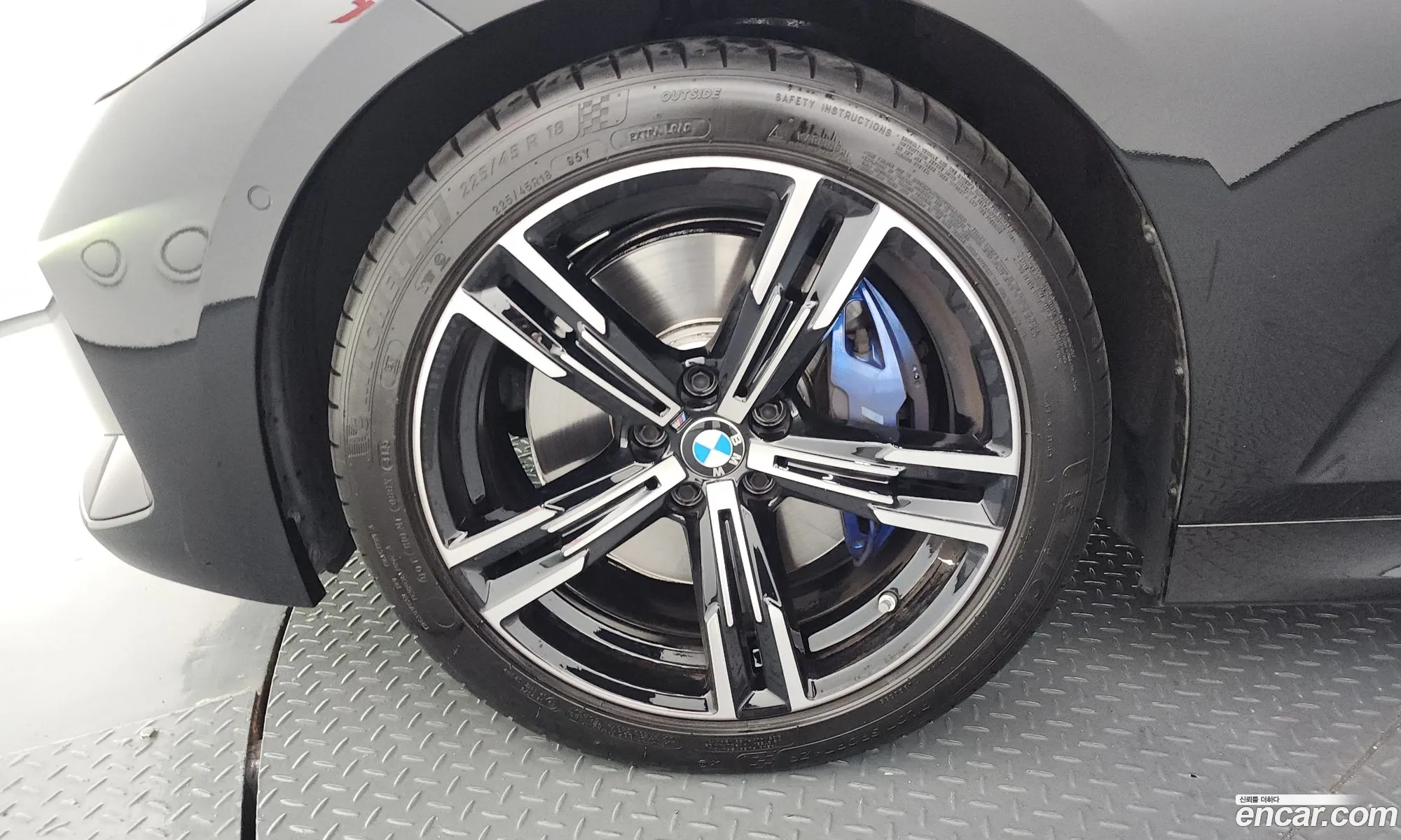 BMW 3 Series 2024 WBA61FS03RFS36527 — 35