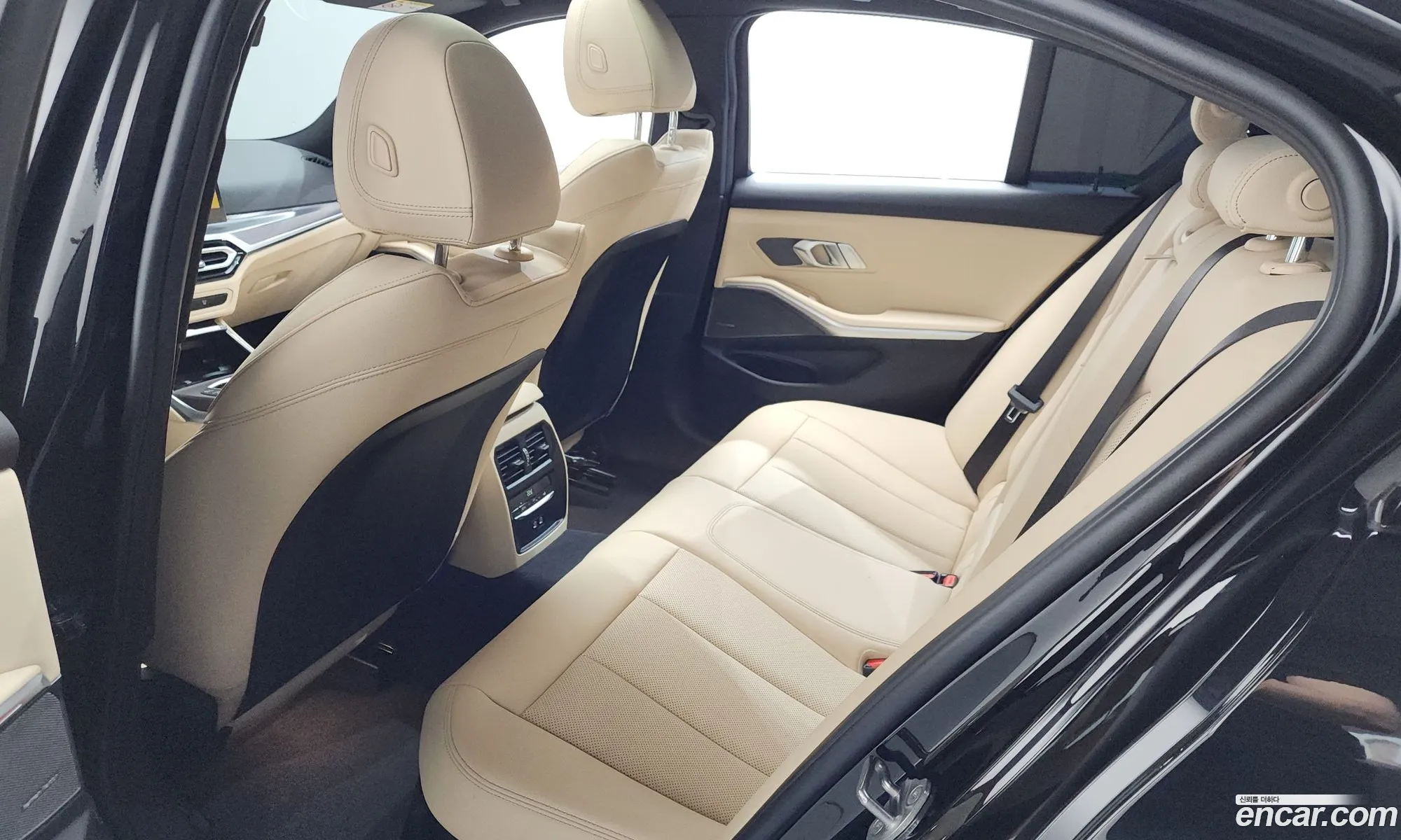 BMW 3 Series 2024 WBA61FS03RFS36527 — 5
