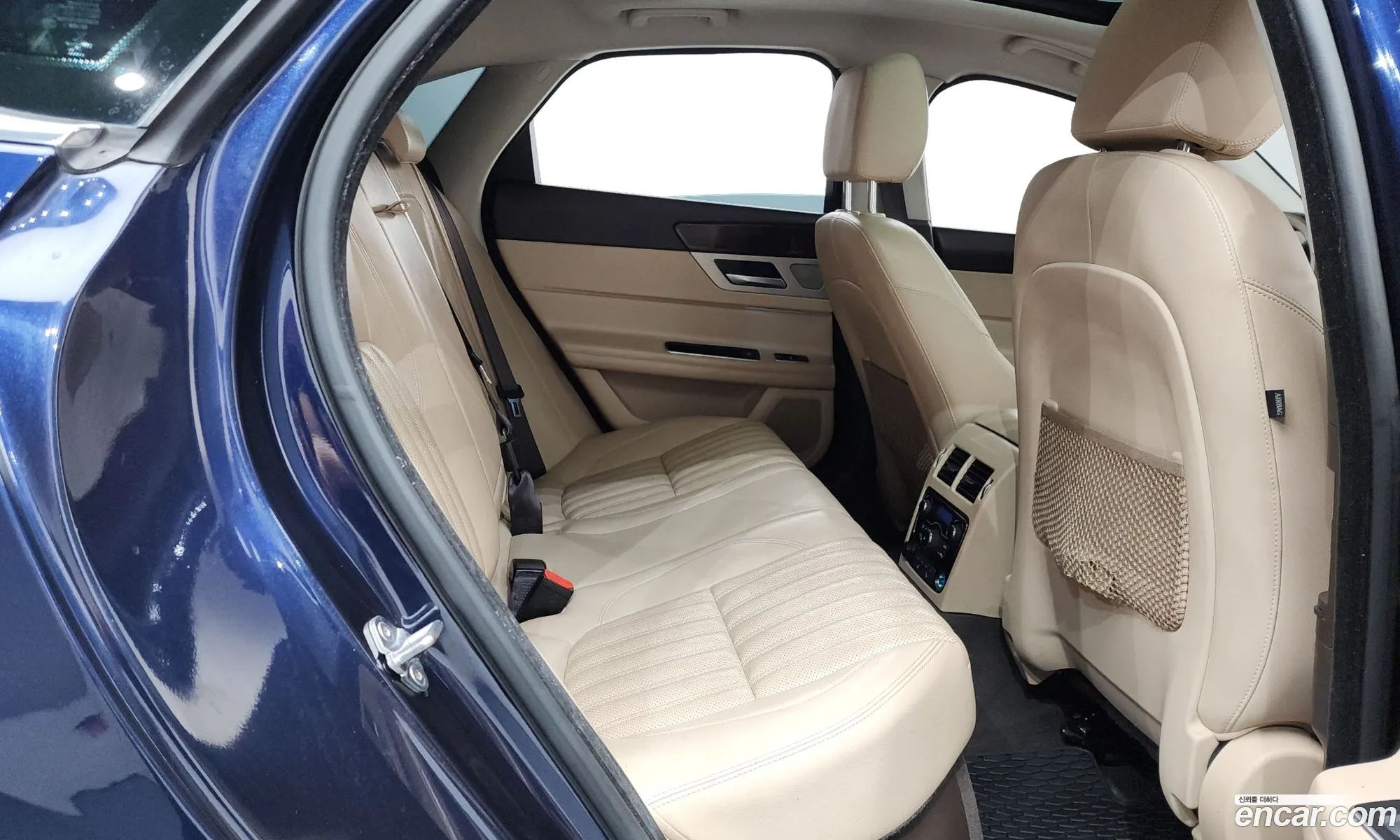 Jaguar XF 2016 SAJBB4BN4HCY43035 — 9