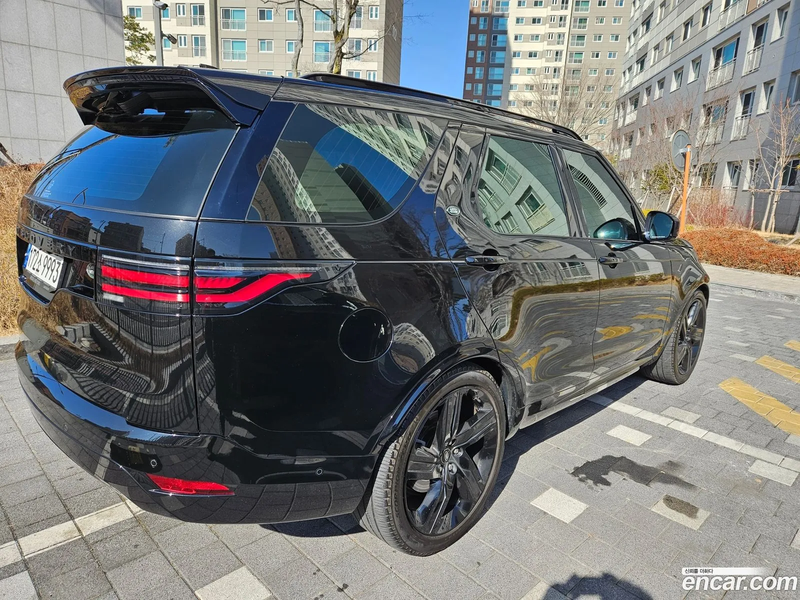 Land Rover Discovery 5 2023 — 2