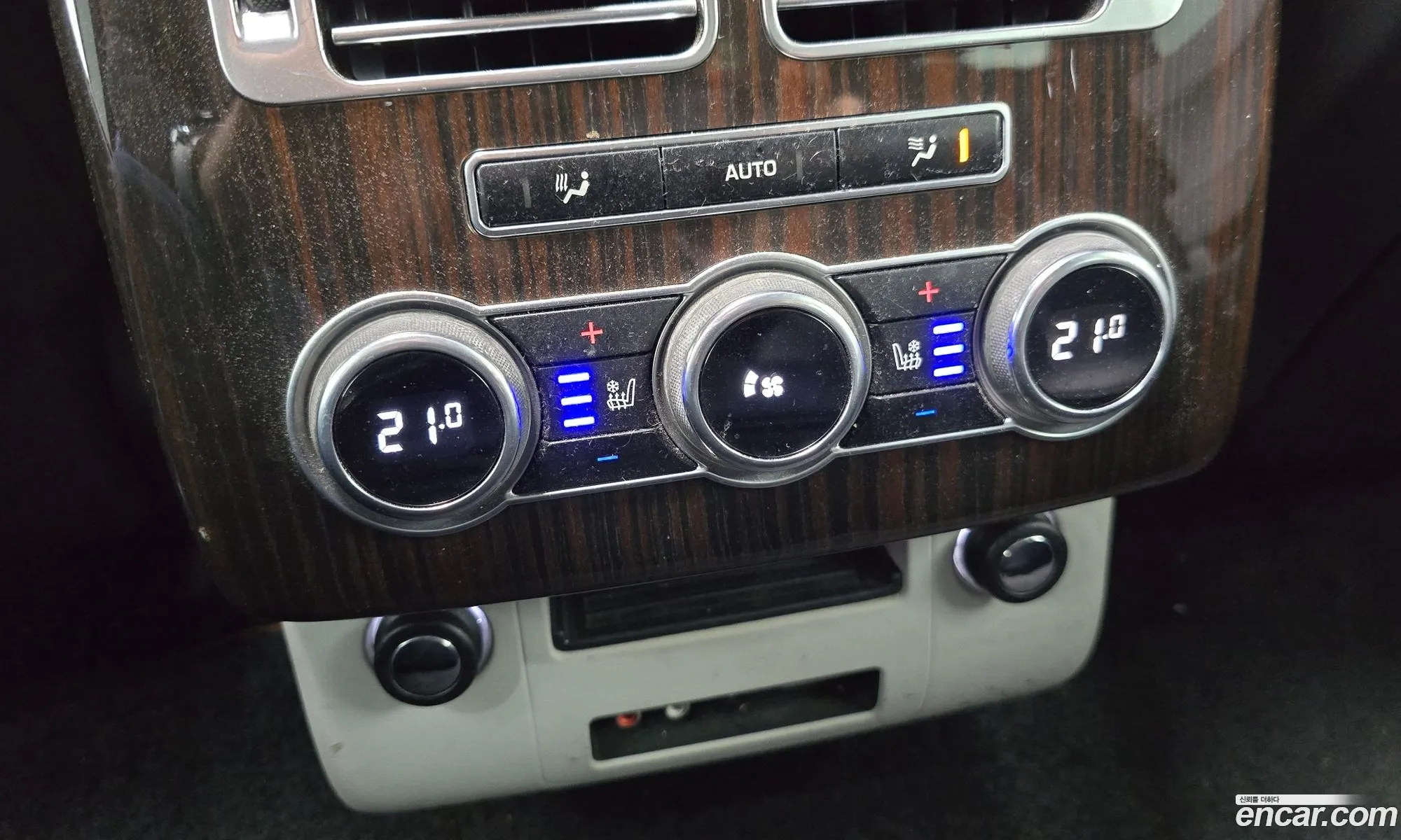 Land Rover Range Rover 2014 SALGA2JF1EA170016 — 16